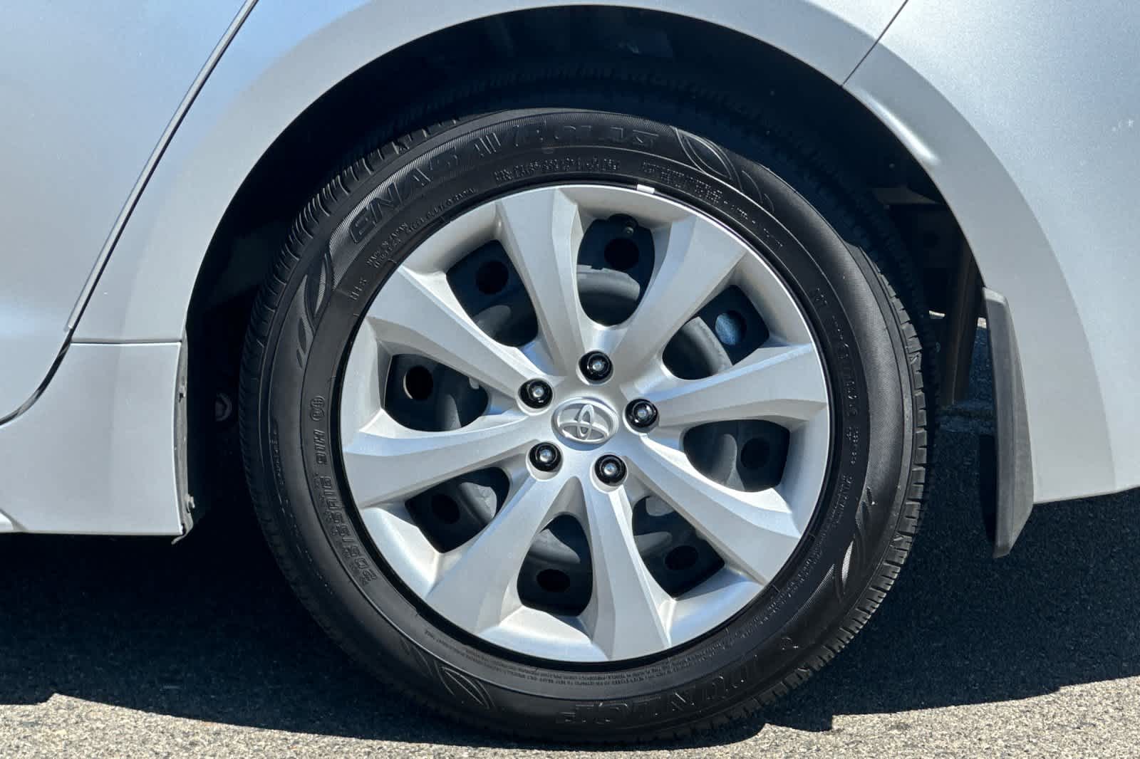 Thumbnail: 2025 Toyota Corolla - 29