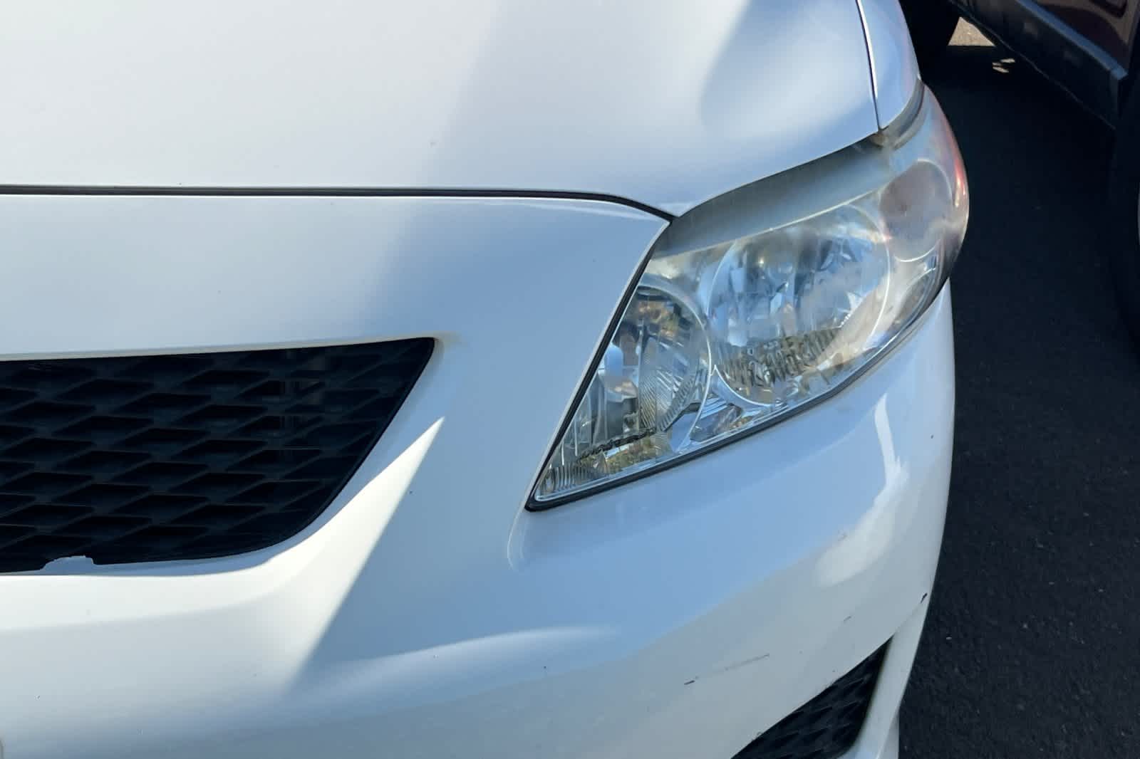 Thumbnail: 2010 Toyota Corolla - 11