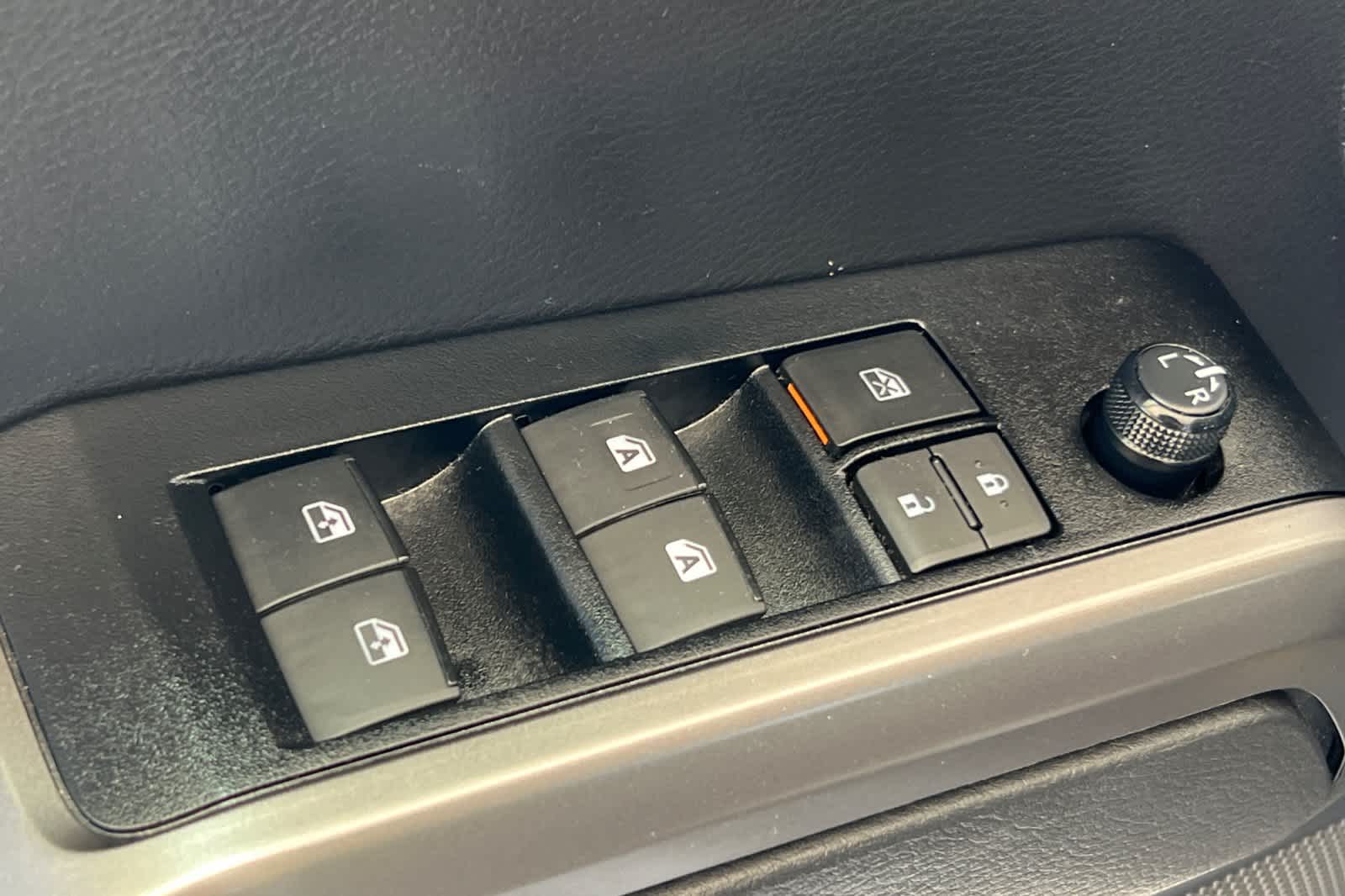 Thumbnail: 2023 Toyota Tacoma - 13