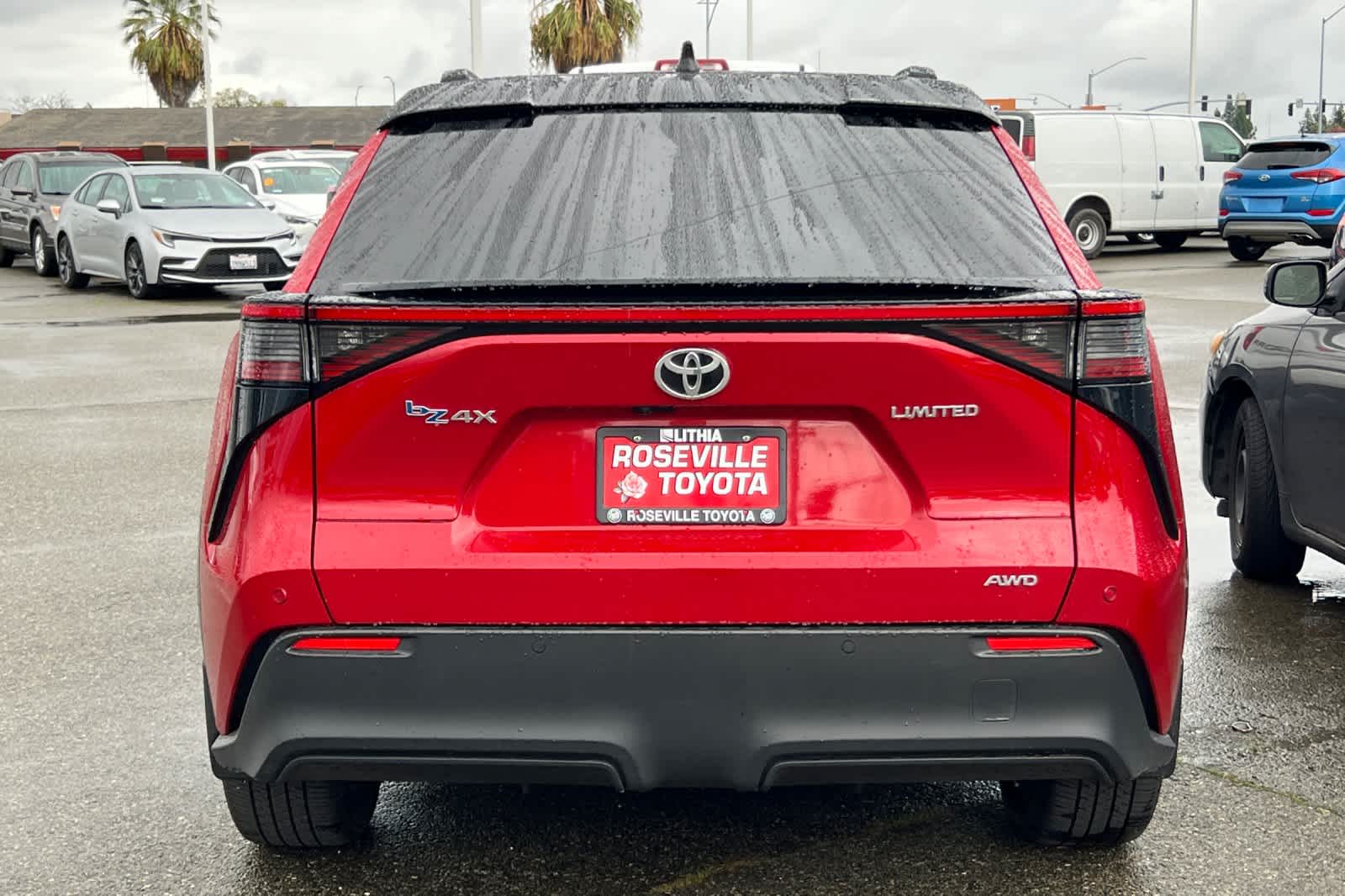 Thumbnail: 2023 Toyota bZ4X - 5