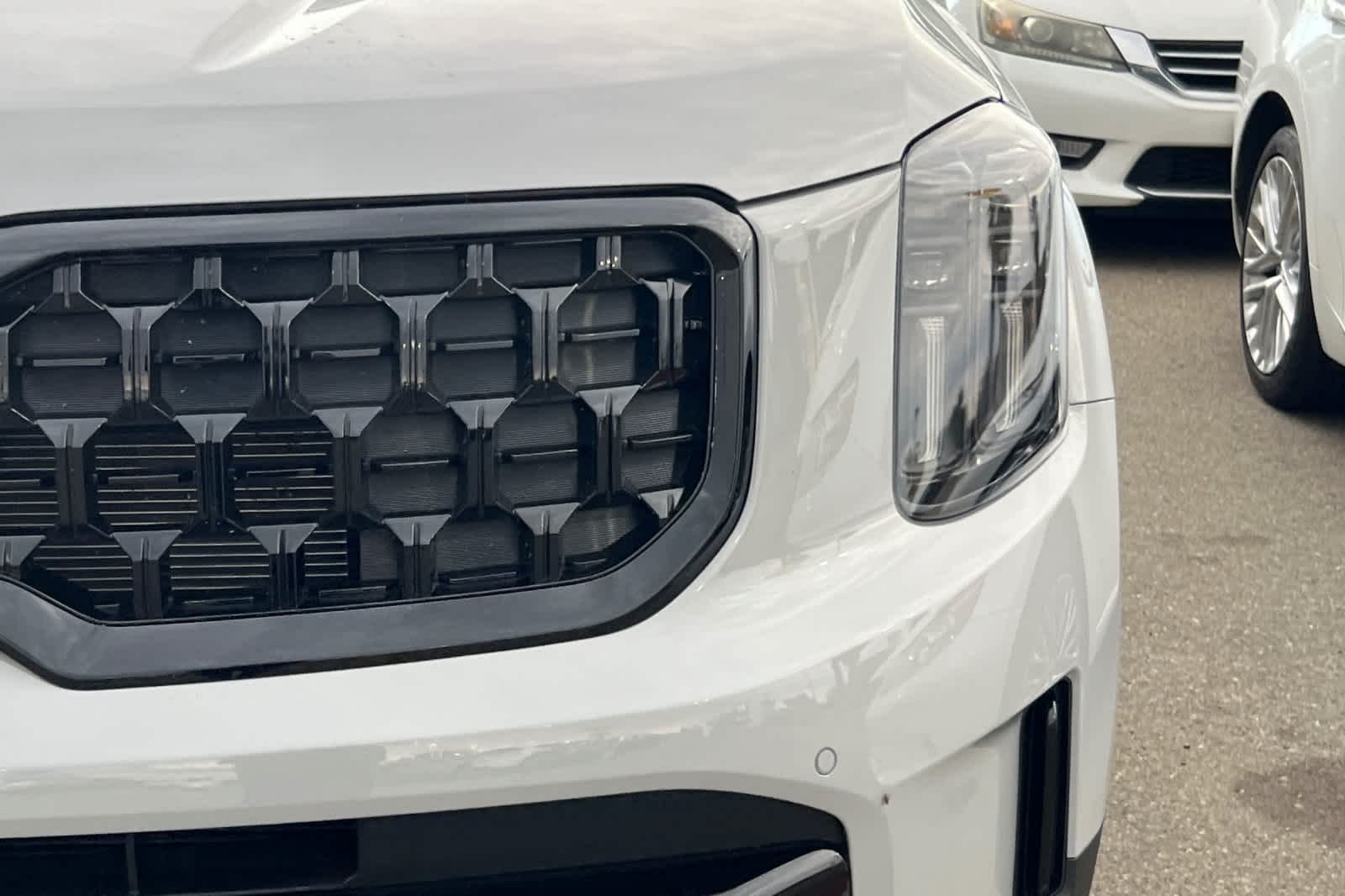 Thumbnail: 2024 Kia Telluride - 11