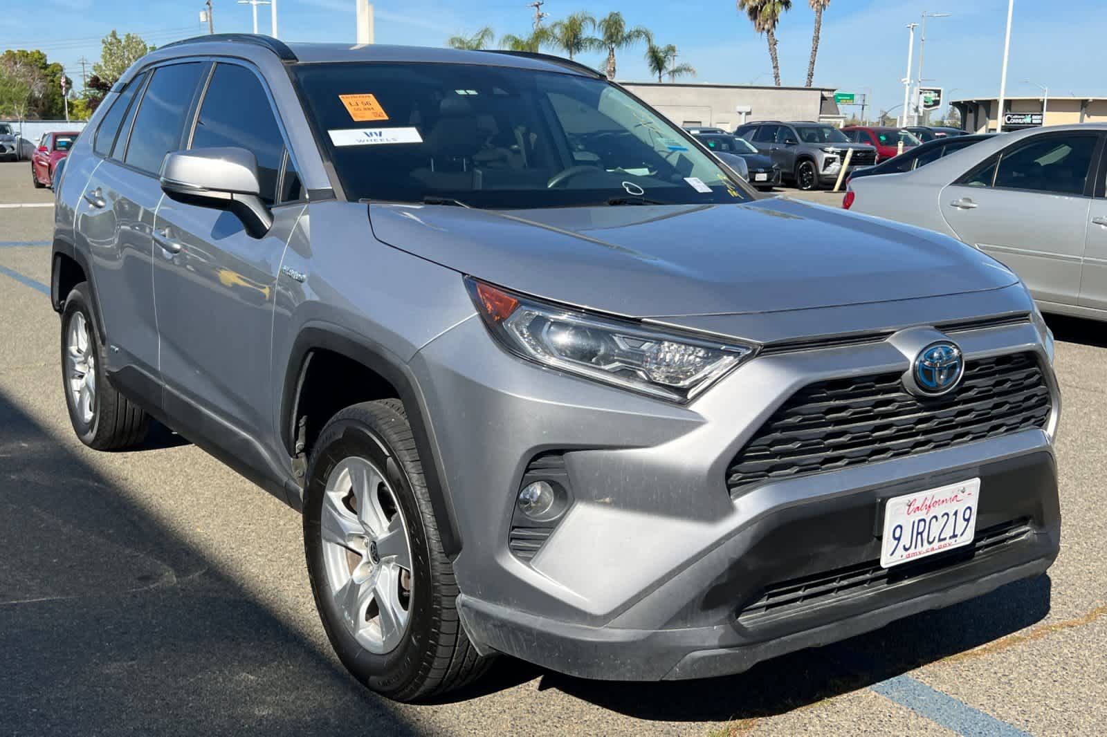 Thumbnail: 2021 Toyota RAV4 - 3
