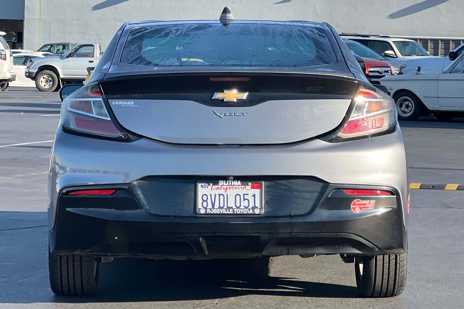 Thumbnail: 2018 Chevrolet Volt - 8