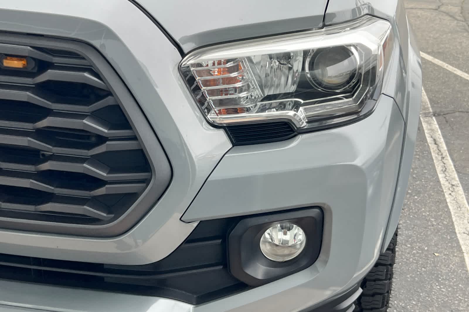 Thumbnail: 2020 Toyota Tacoma - 11