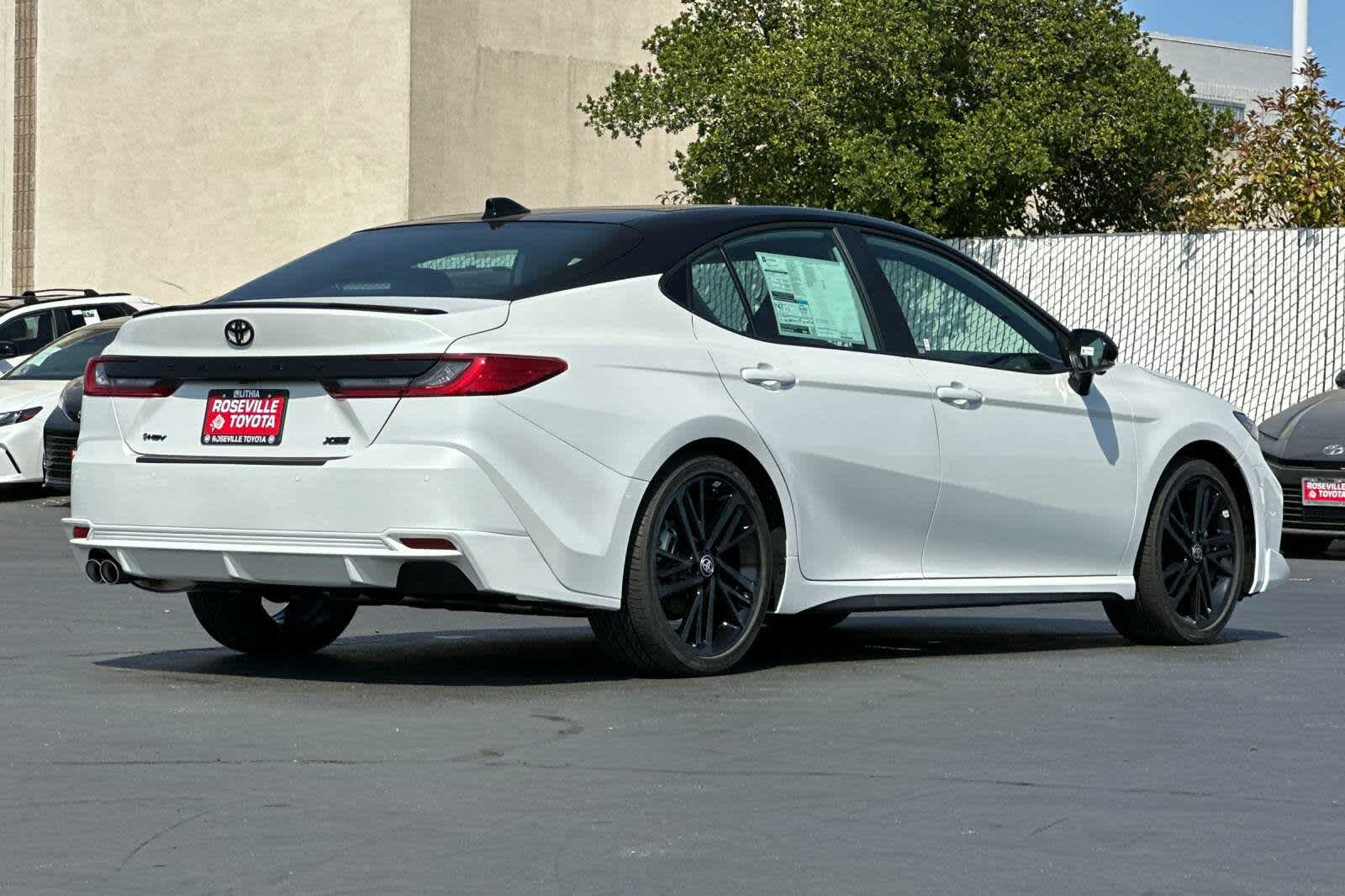 2025 Toyota Camry XSE 2