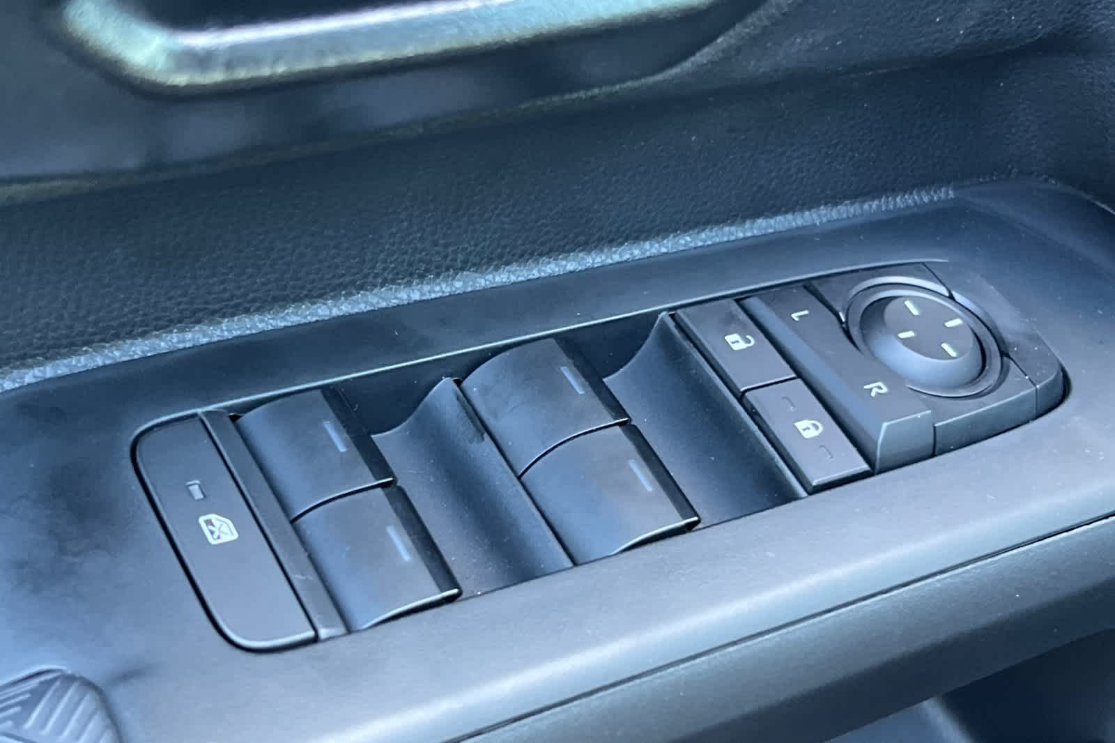 Thumbnail: 2025 Toyota Tacoma - 13