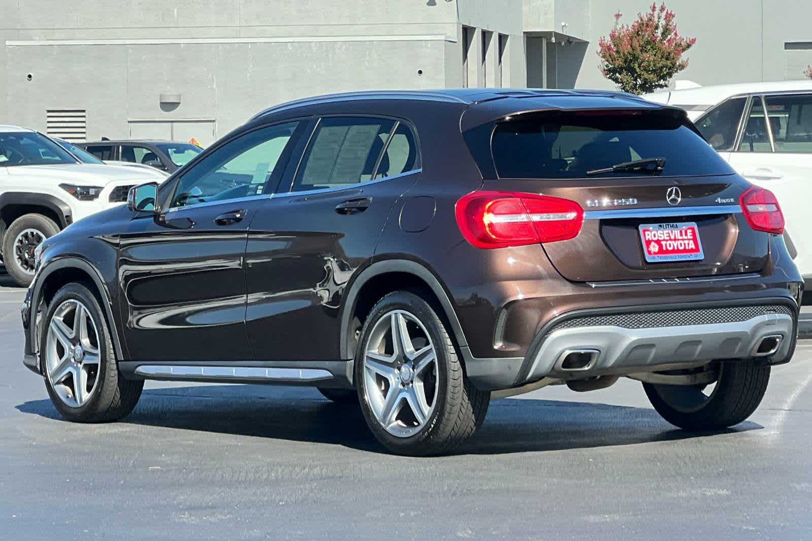 Thumbnail: 2015 Mercedes-Benz GLA - 6