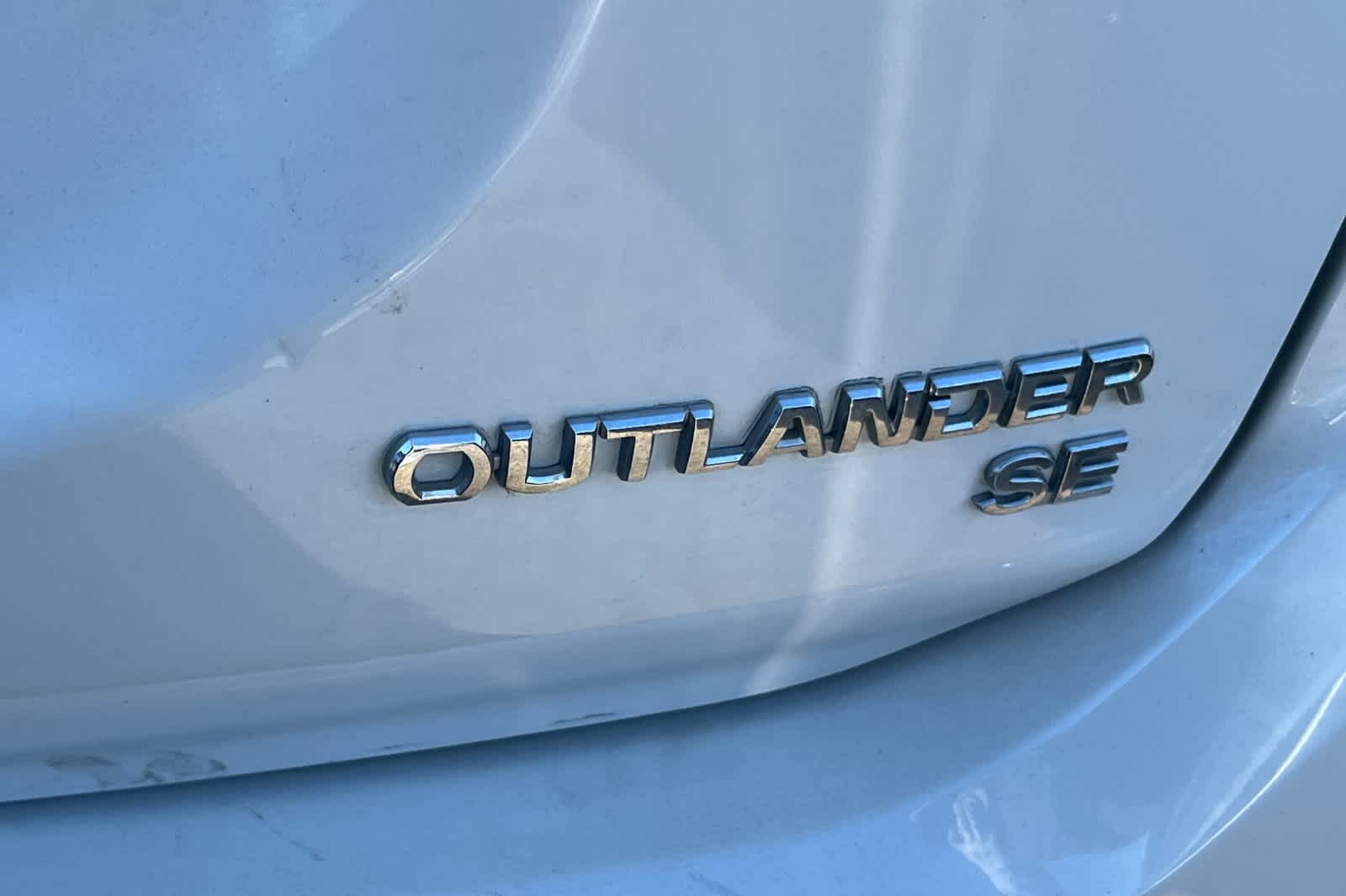 Thumbnail: 2016 Mitsubishi Outlander - 7