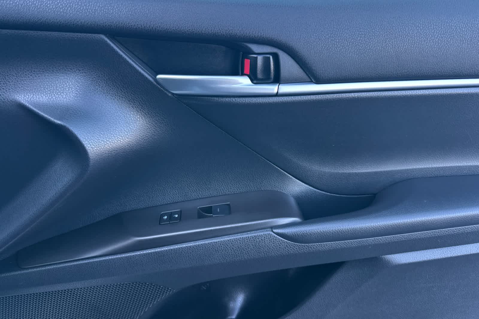 Thumbnail: 2023 Toyota Camry - 18