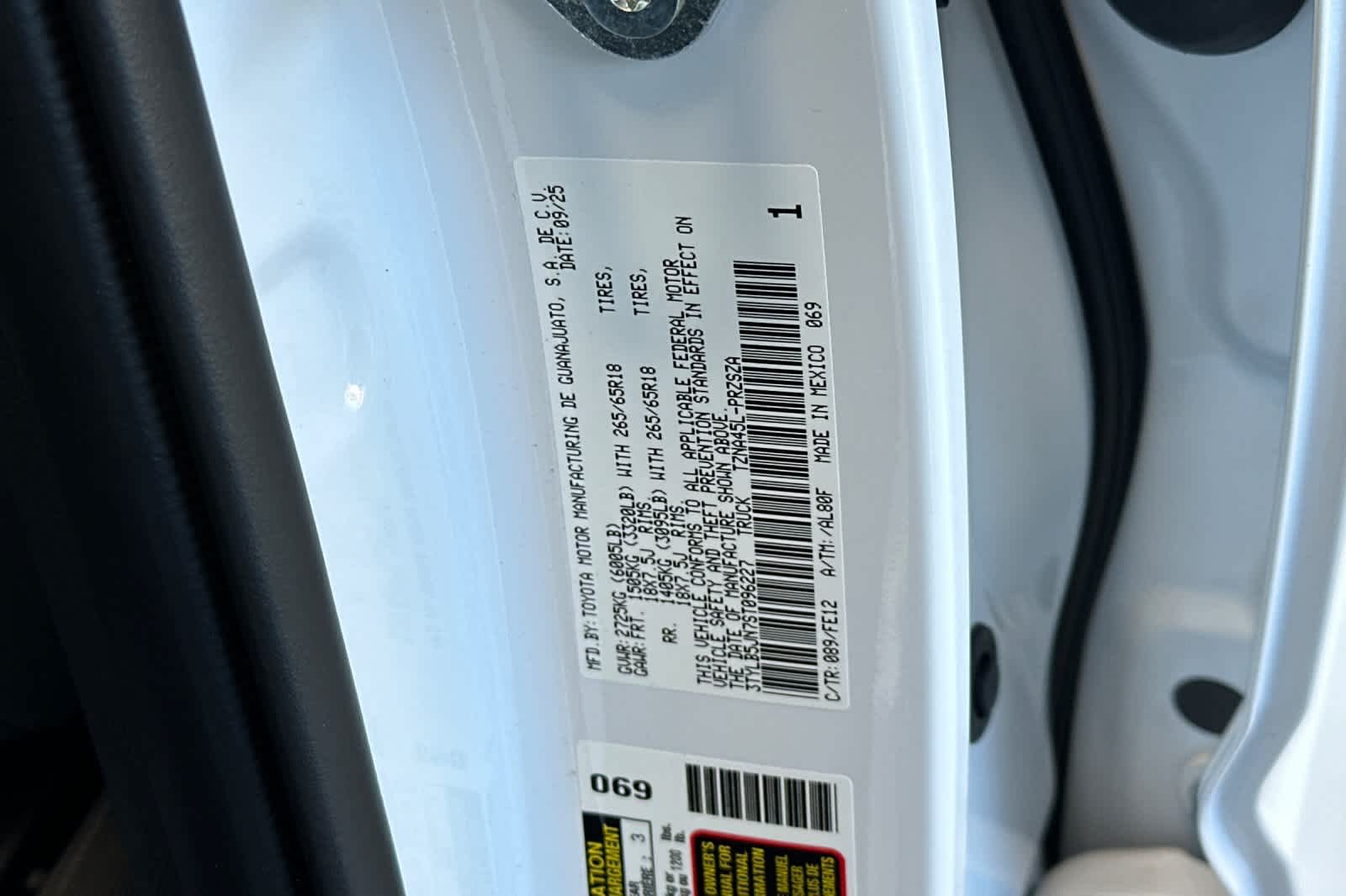 Thumbnail: 2025 Toyota Tacoma - 31