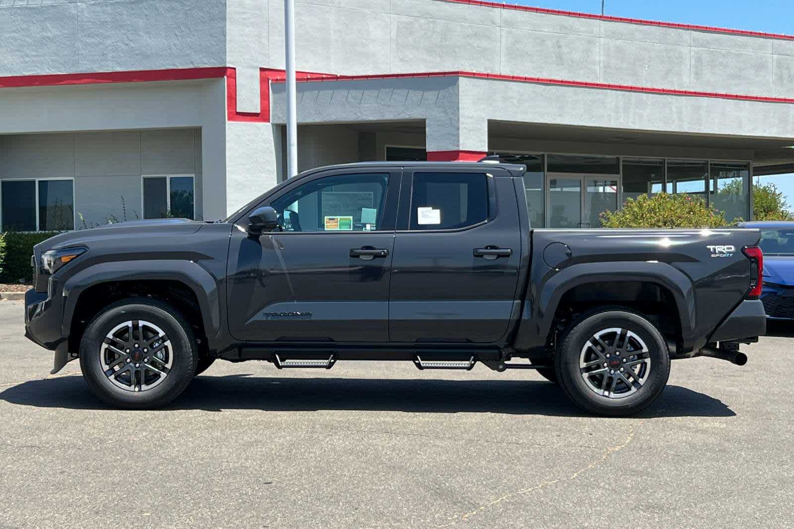 2025 Toyota Tacoma TRD Sport 5