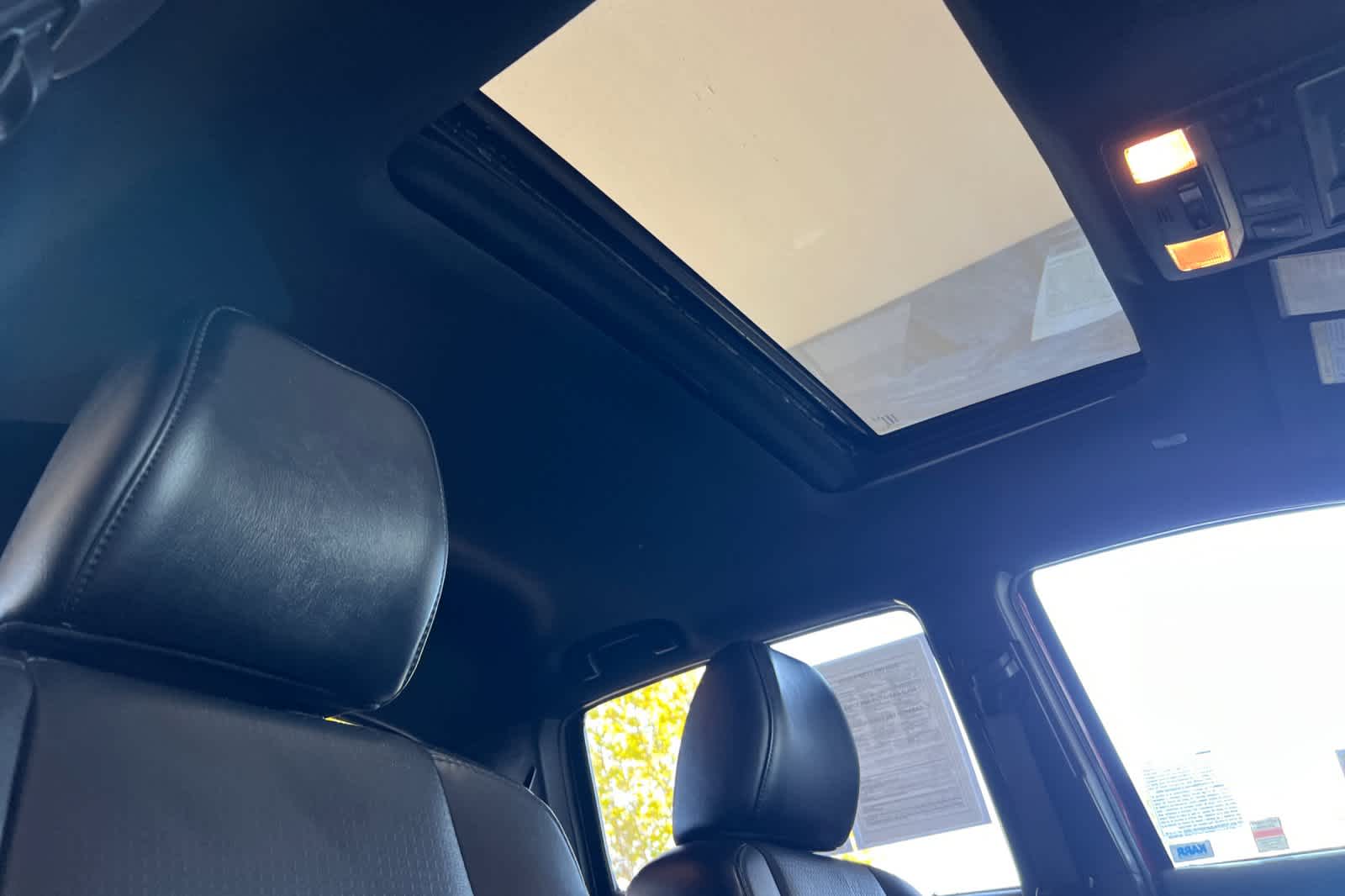 Thumbnail: 2019 Toyota Tacoma - 16