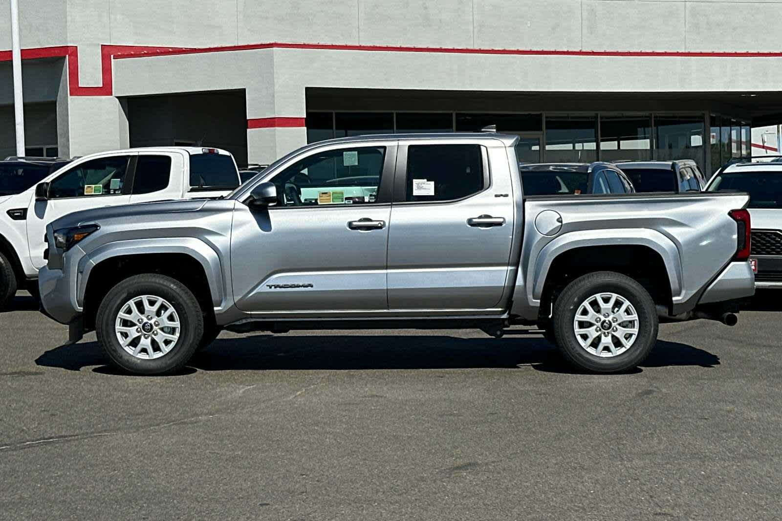 Thumbnail: 2025 Toyota Tacoma - 5