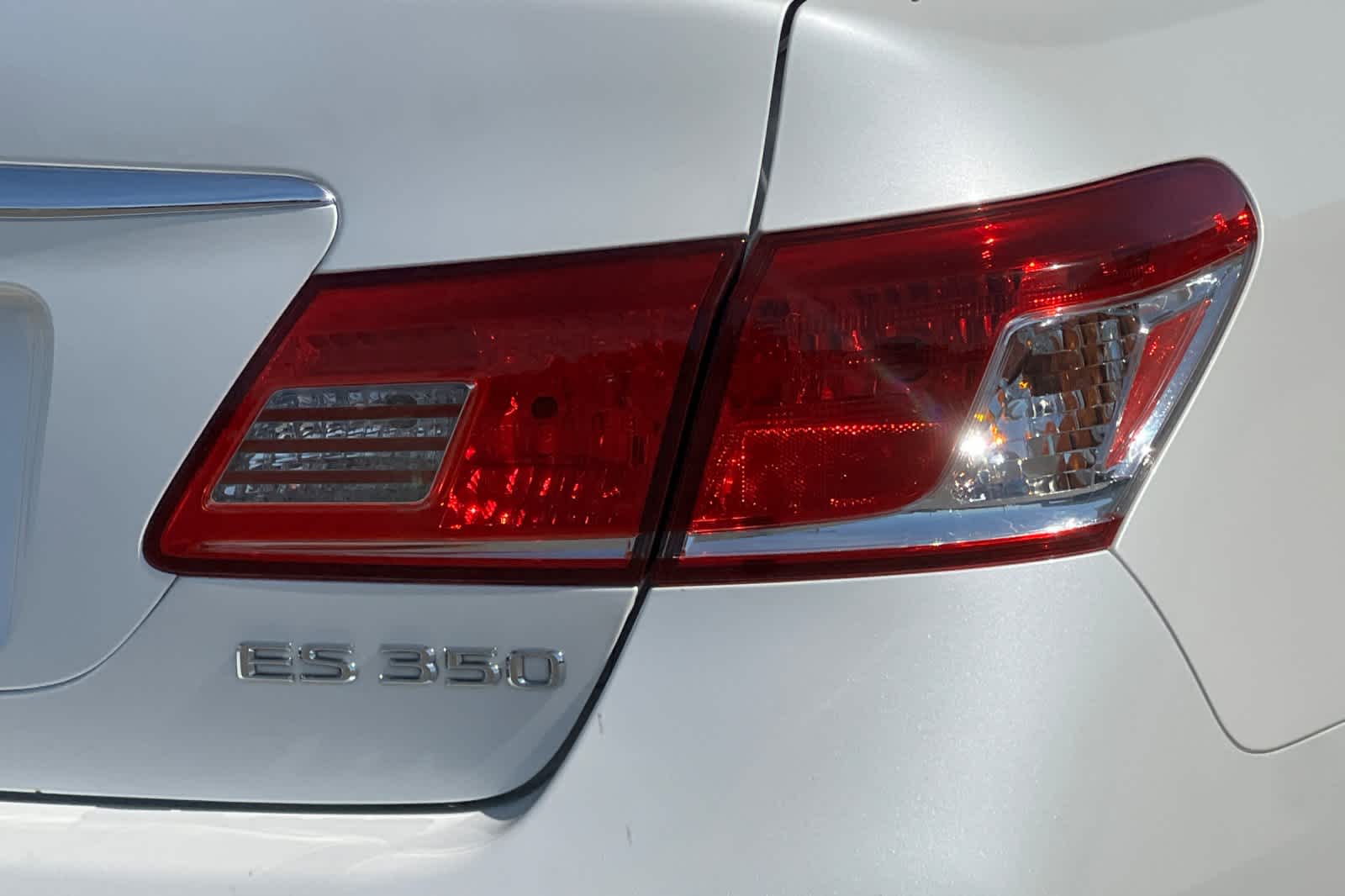 Thumbnail: 2011 Lexus ES - 31