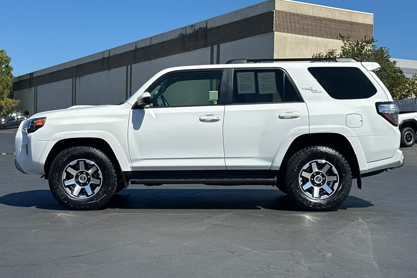 Thumbnail: 2024 Toyota 4Runner - 9