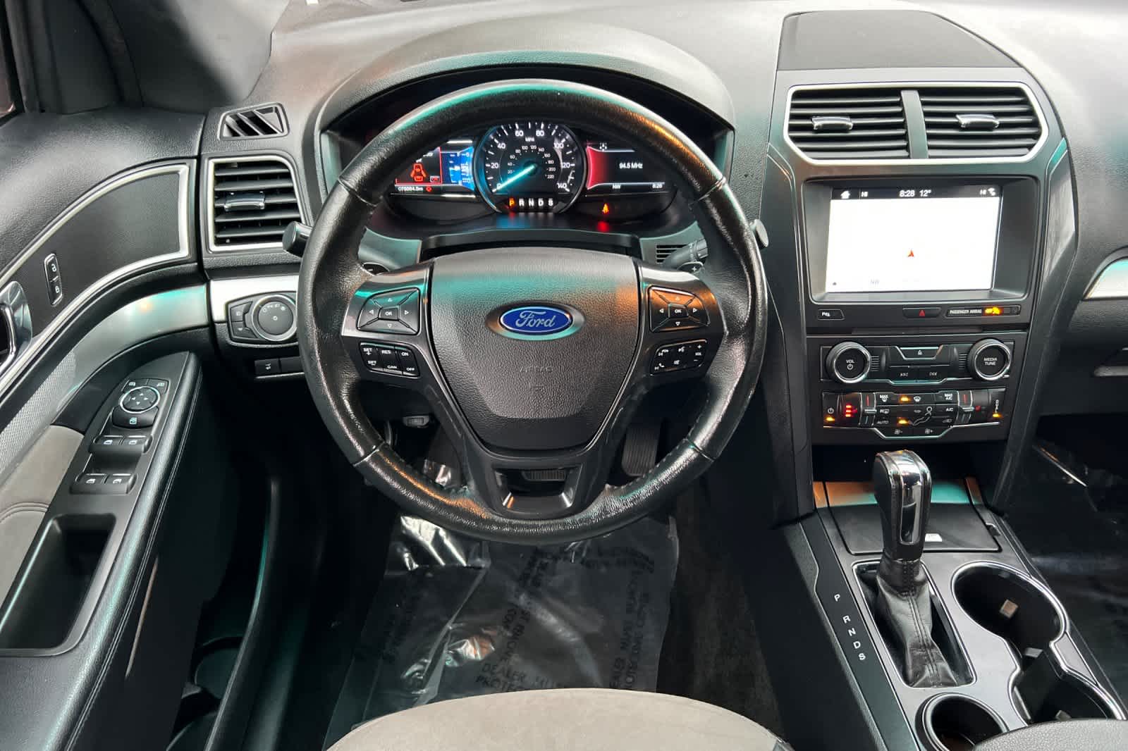 Thumbnail: 2017 Ford Explorer - 15