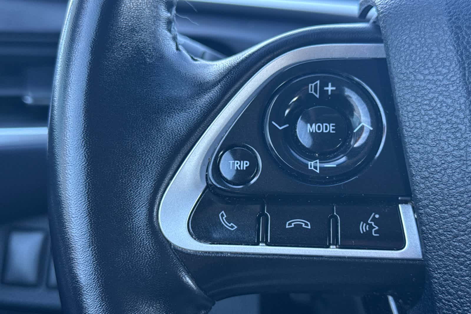 Thumbnail: 2019 Toyota Mirai - 26