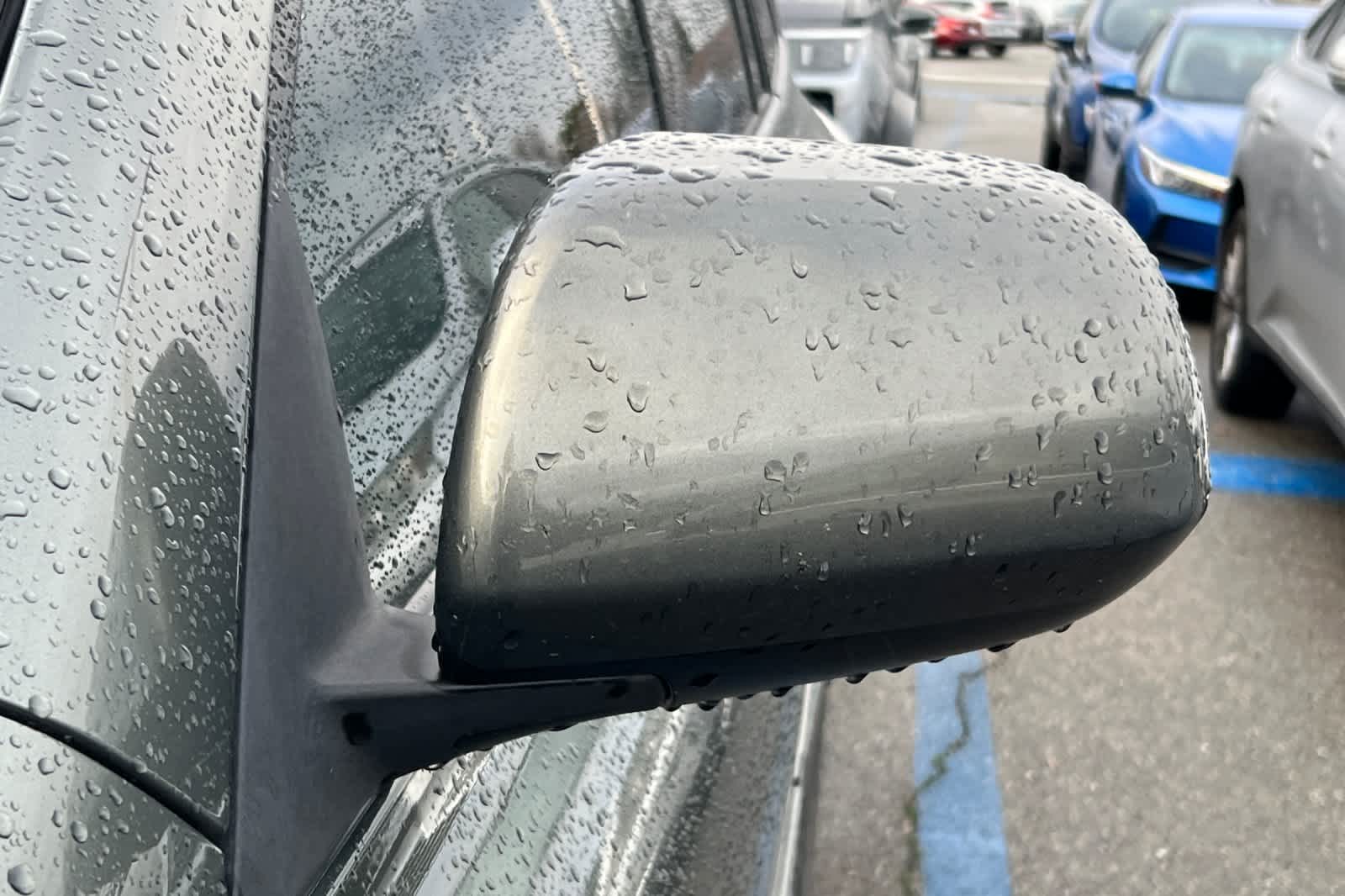 Thumbnail: 2011 Toyota Highlander - 20