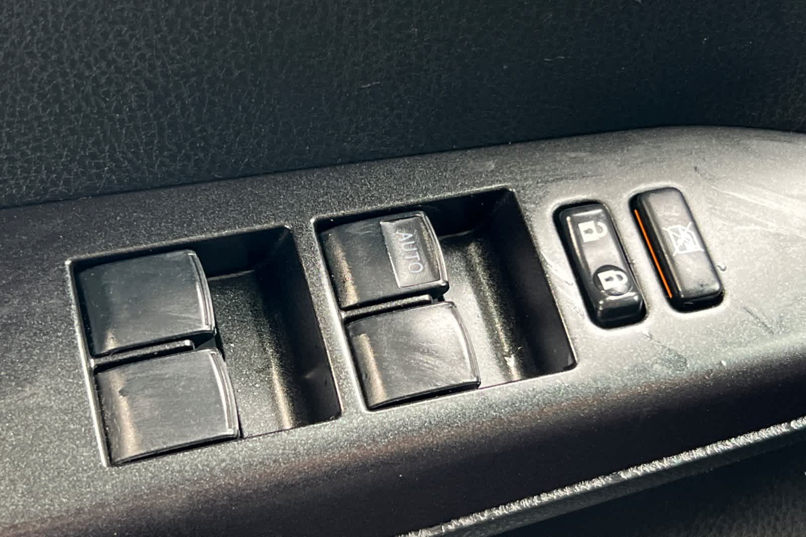 Thumbnail: 2017 Toyota RAV4 - 13