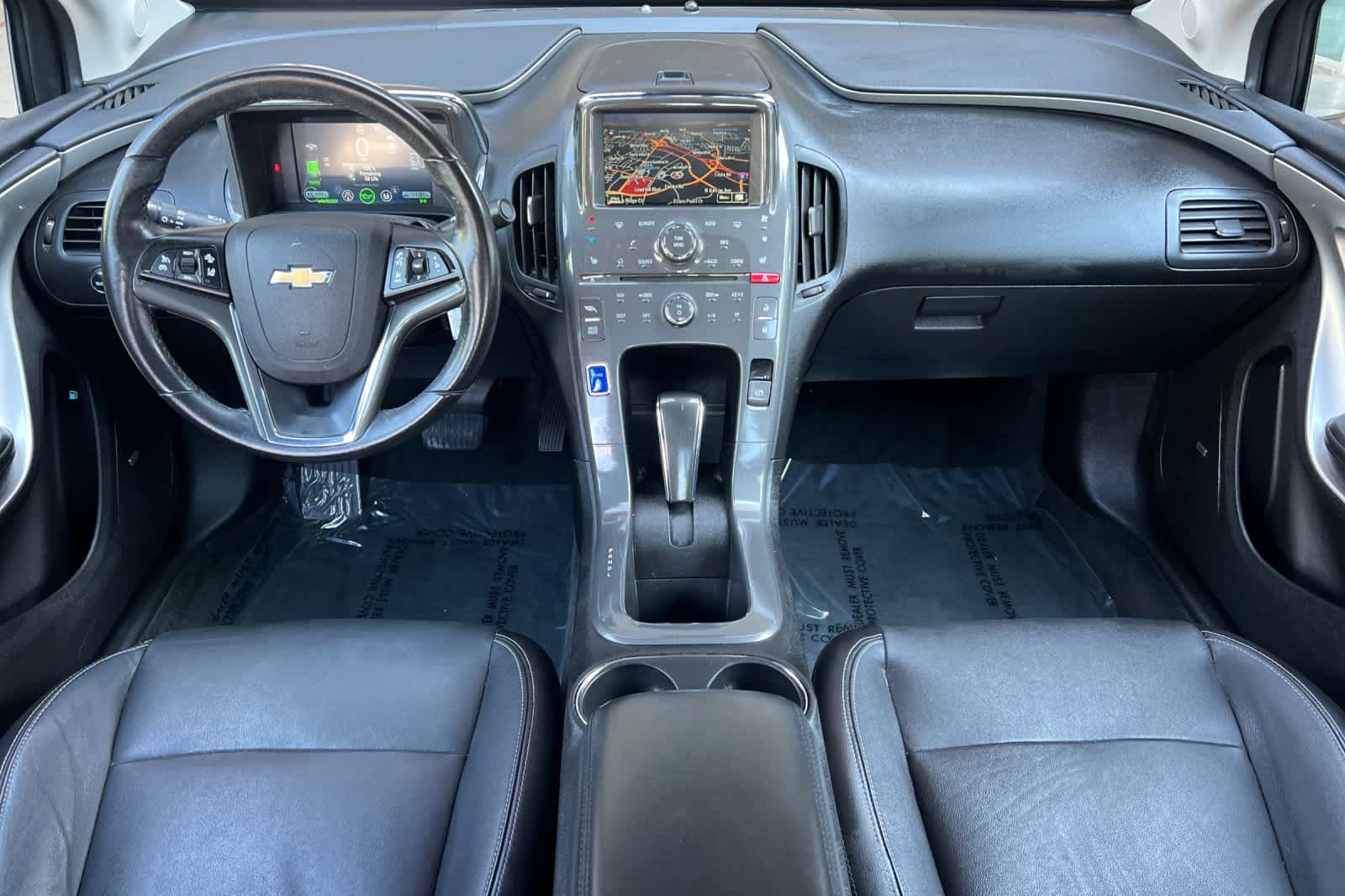 Thumbnail: 2015 Chevrolet Volt - 3