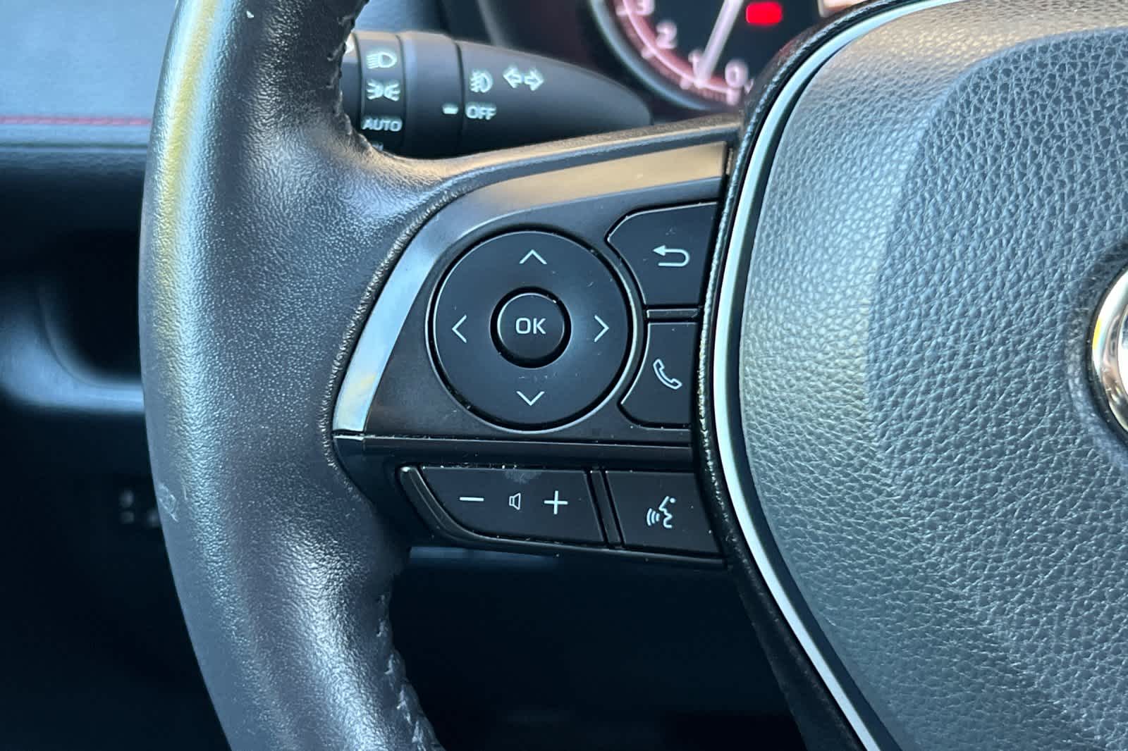 Thumbnail: 2020 Toyota RAV4 - 26