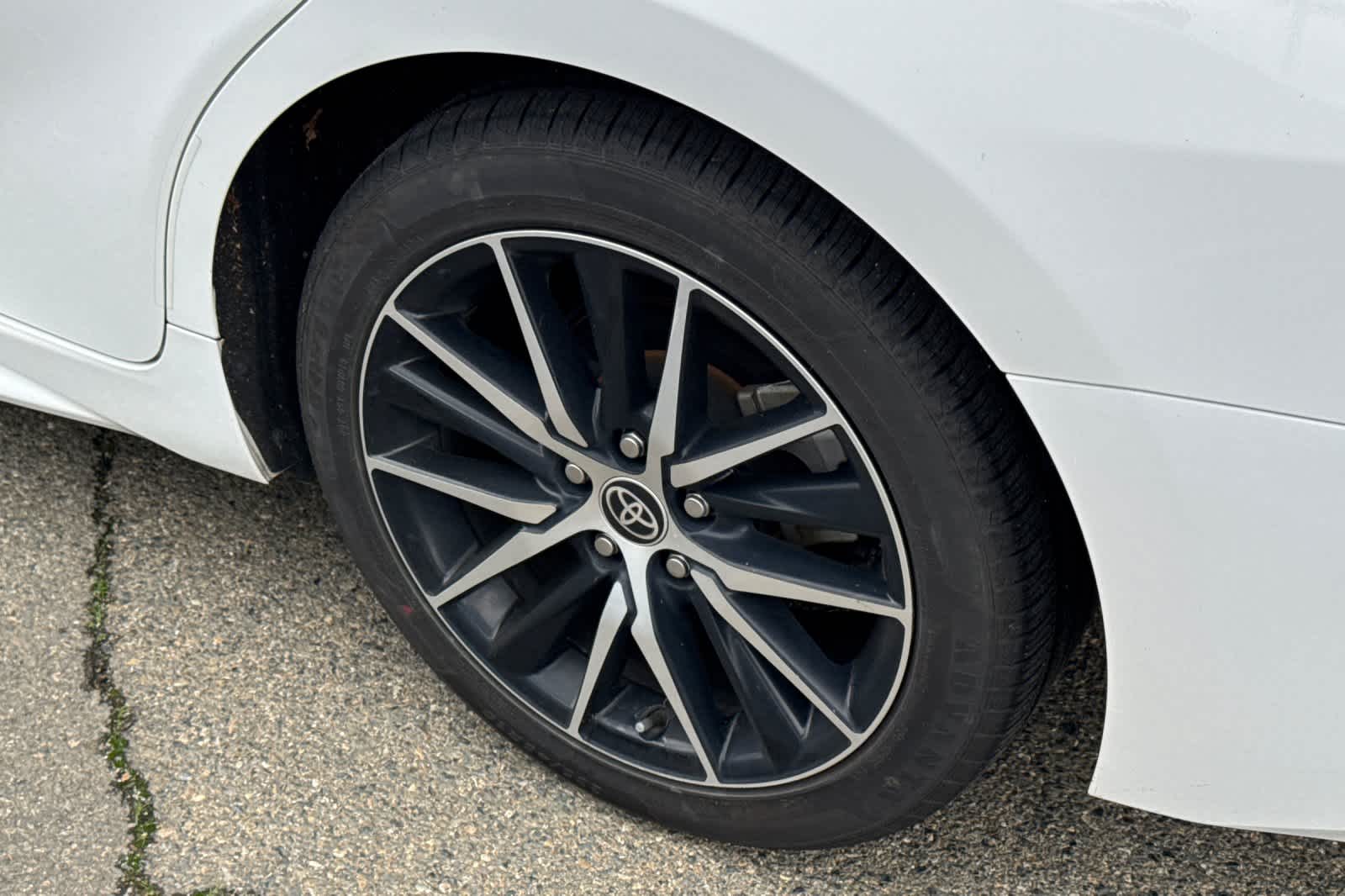 Thumbnail: 2024 Toyota Camry - 18