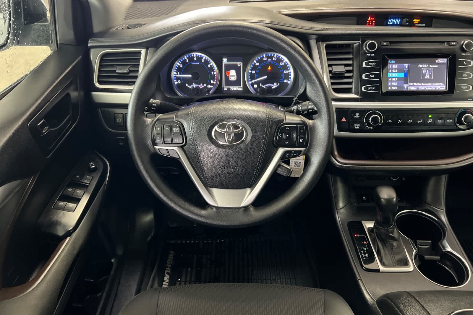 Thumbnail: 2018 Toyota Highlander - 15