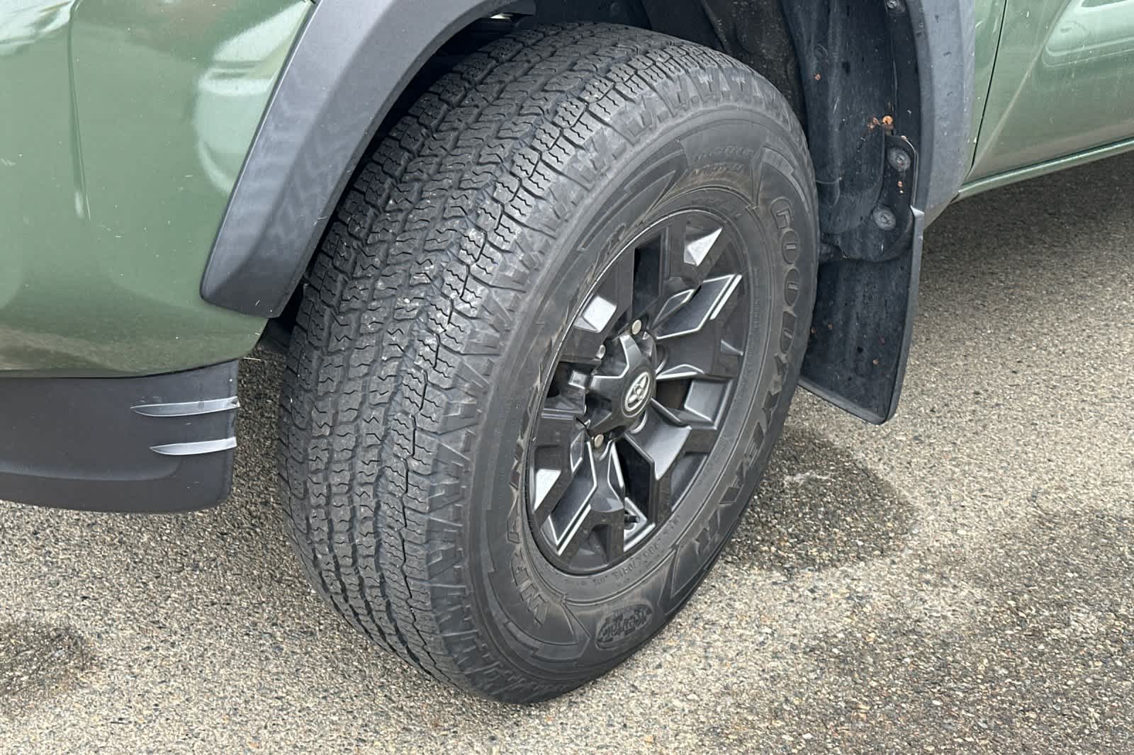 Thumbnail: 2021 Toyota Tacoma - 21