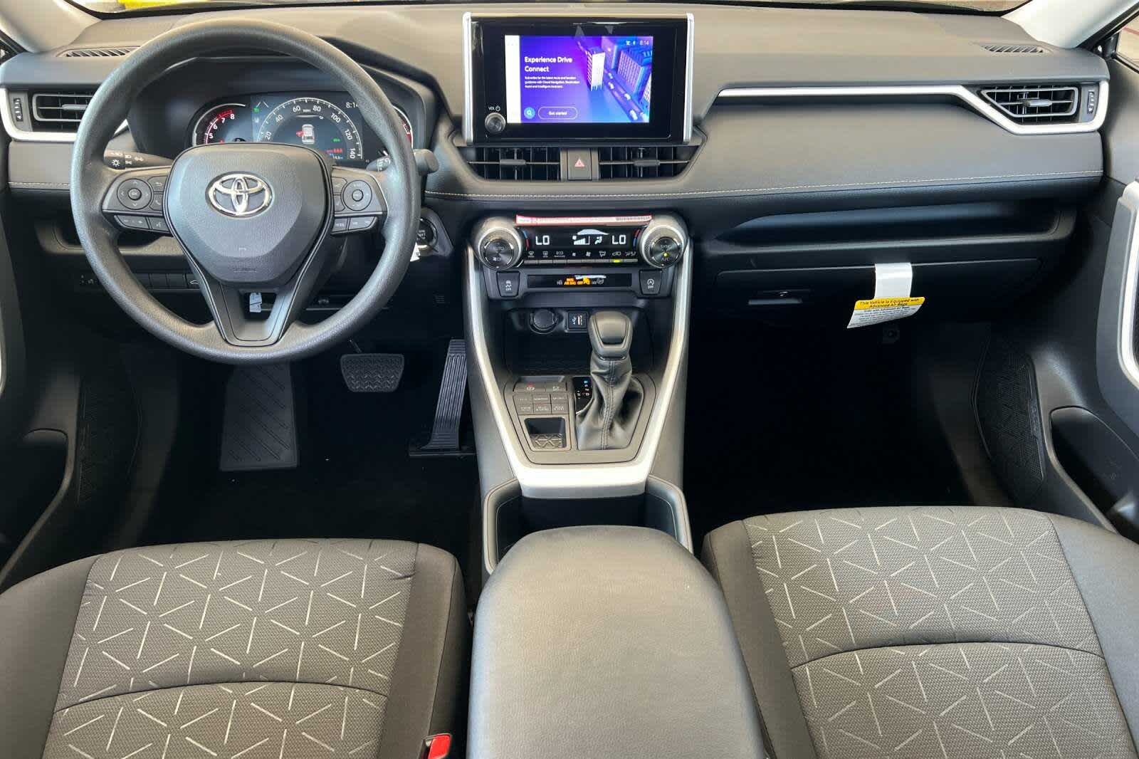 2025 Toyota RAV4 XLE 3