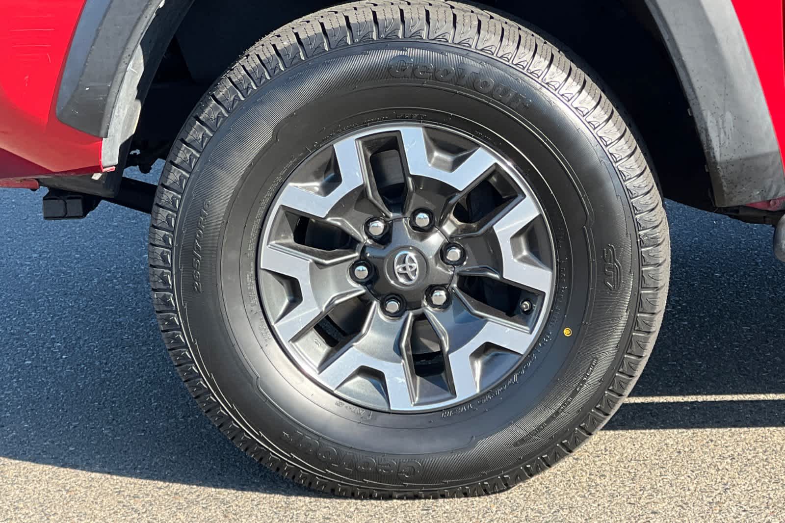 Thumbnail: 2019 Toyota Tacoma - 28