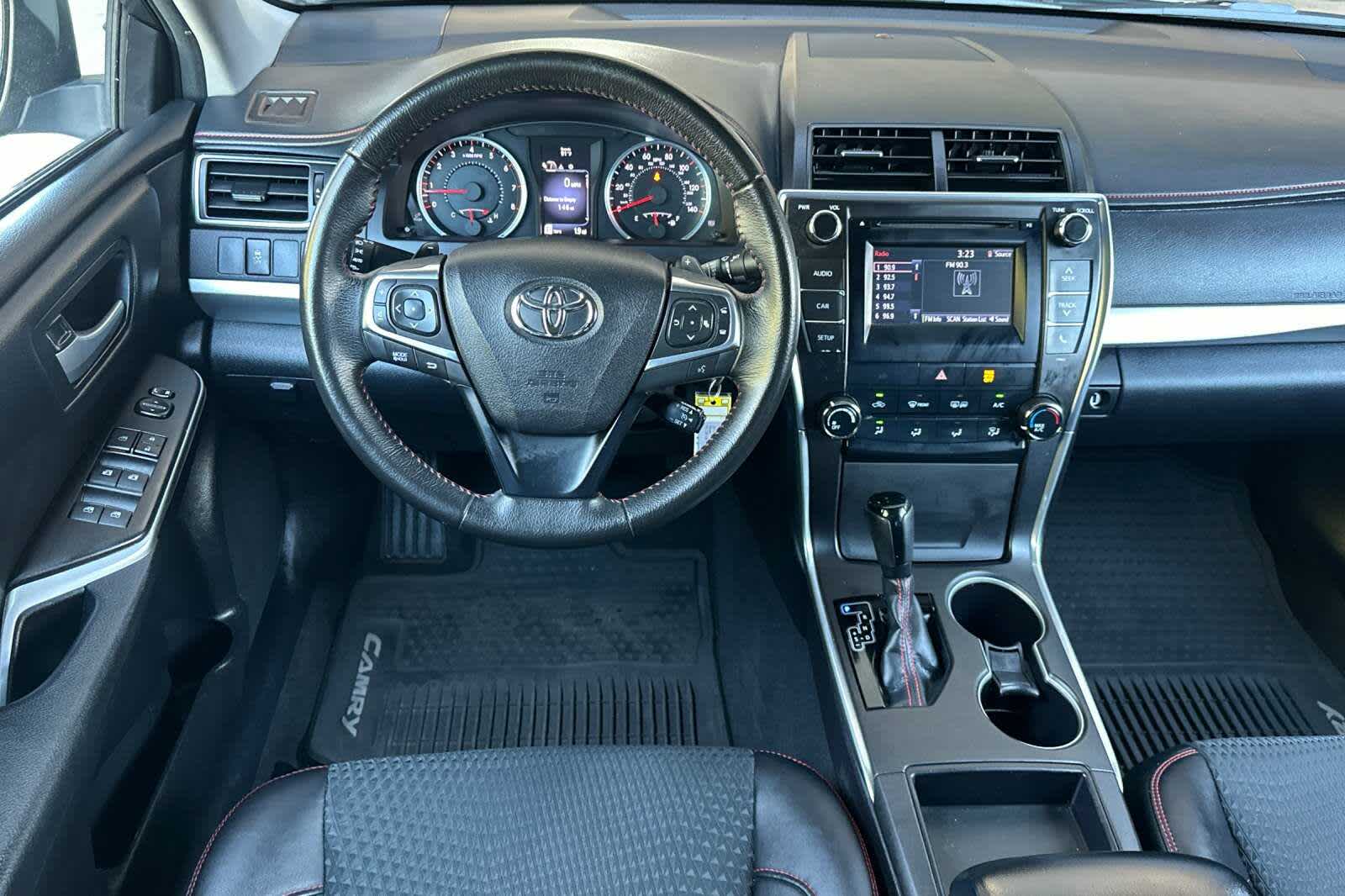 Thumbnail: 2015 Toyota Camry - 15