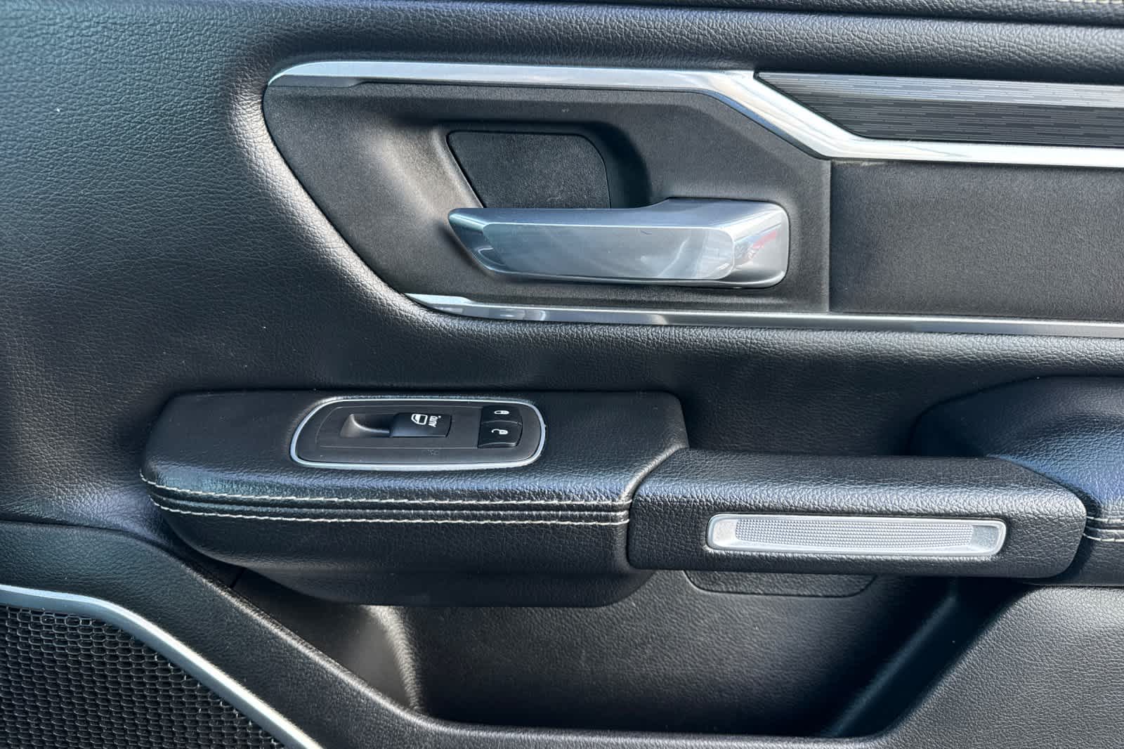 Thumbnail: 2023 RAM 1500 - 17