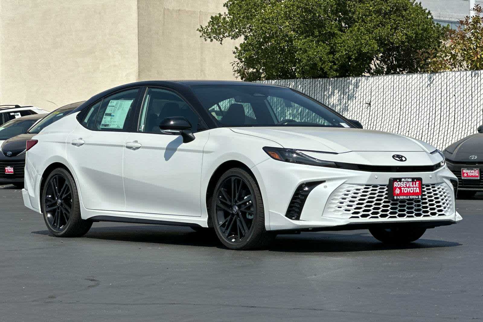 2025 Toyota Camry XSE 9