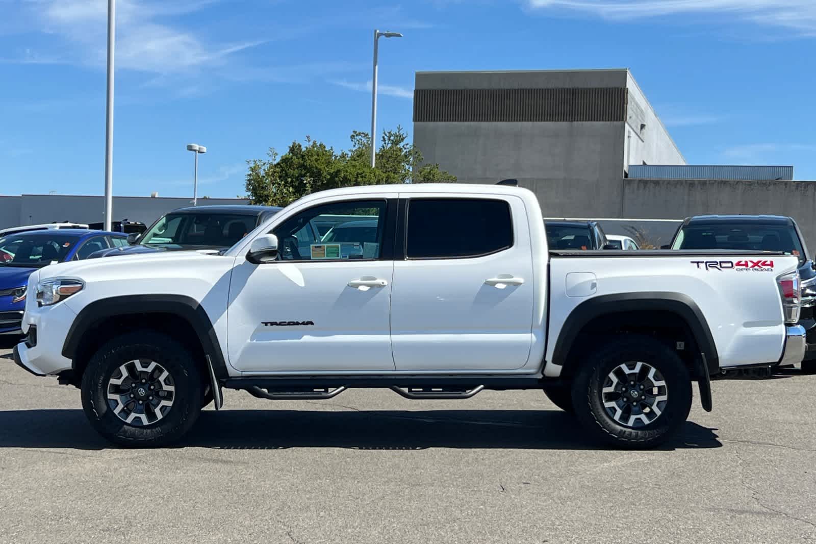 Thumbnail: 2023 Toyota Tacoma - 9