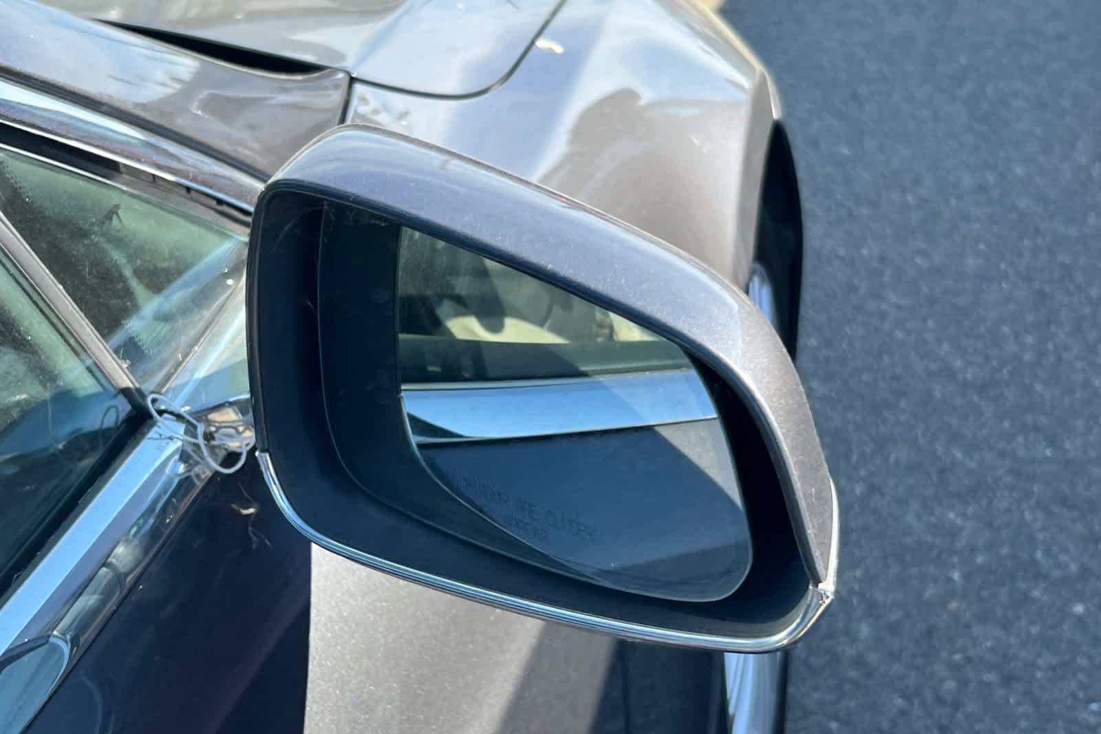 Thumbnail: 2015 Tesla Model S - 16