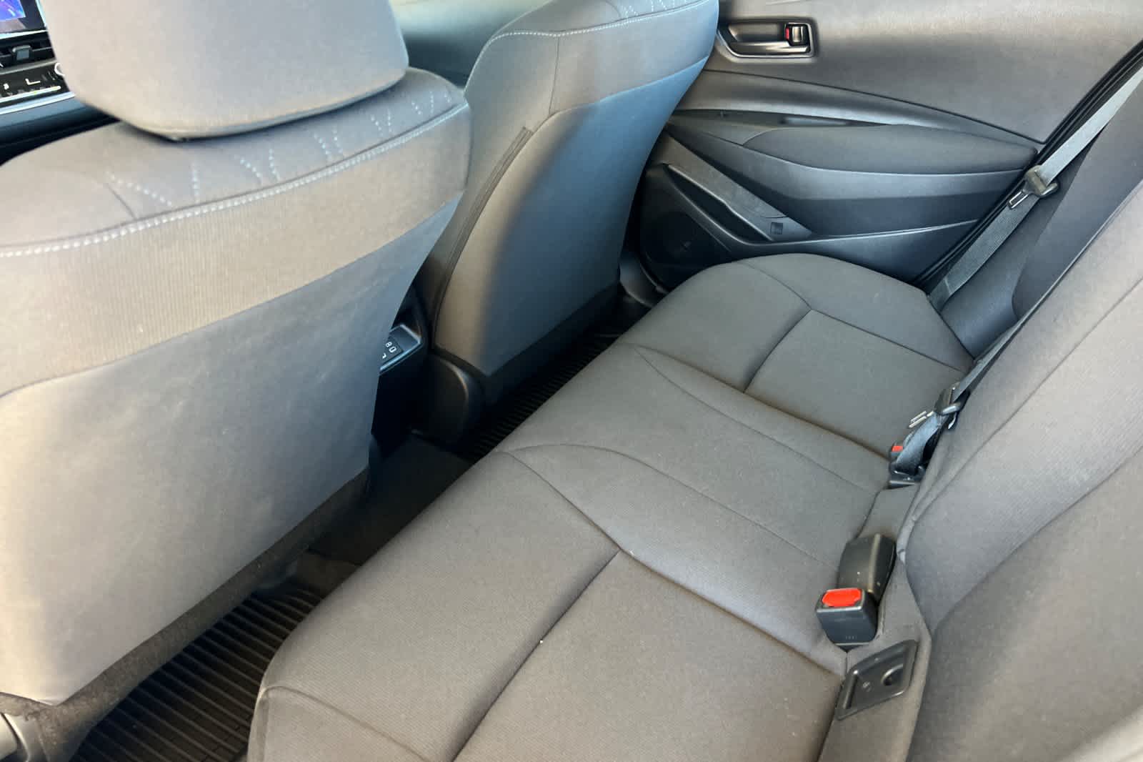 Thumbnail: 2025 Toyota Corolla - 4