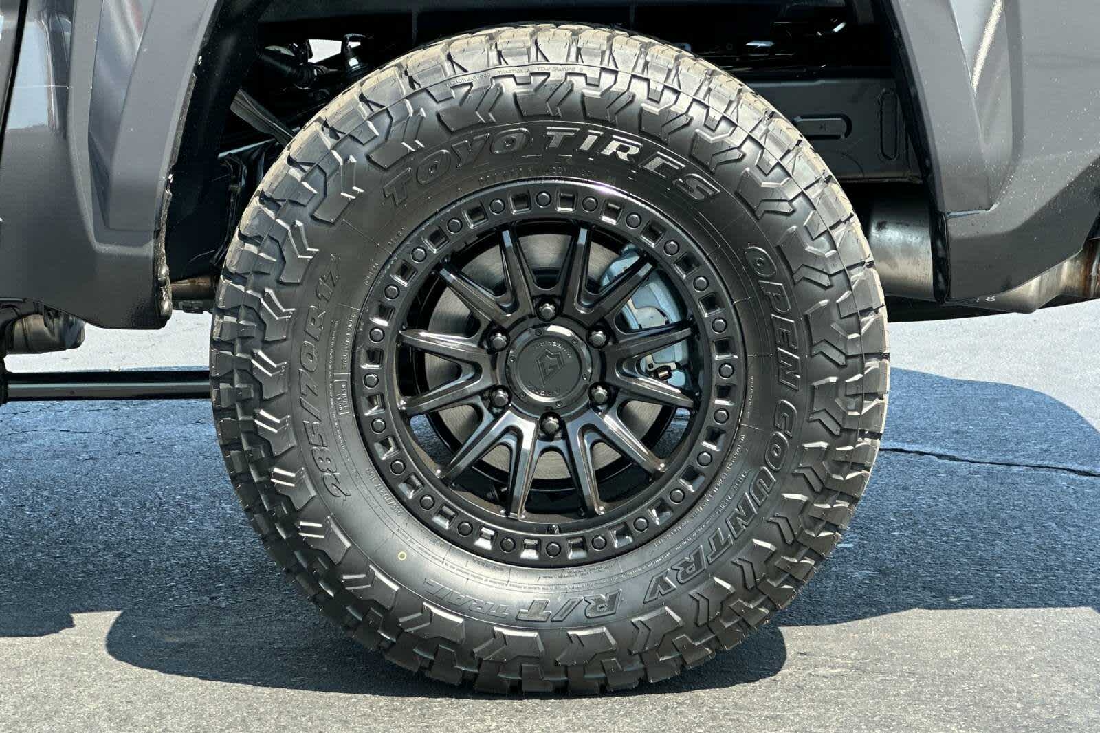 Thumbnail: 2025 Toyota Tacoma - 31