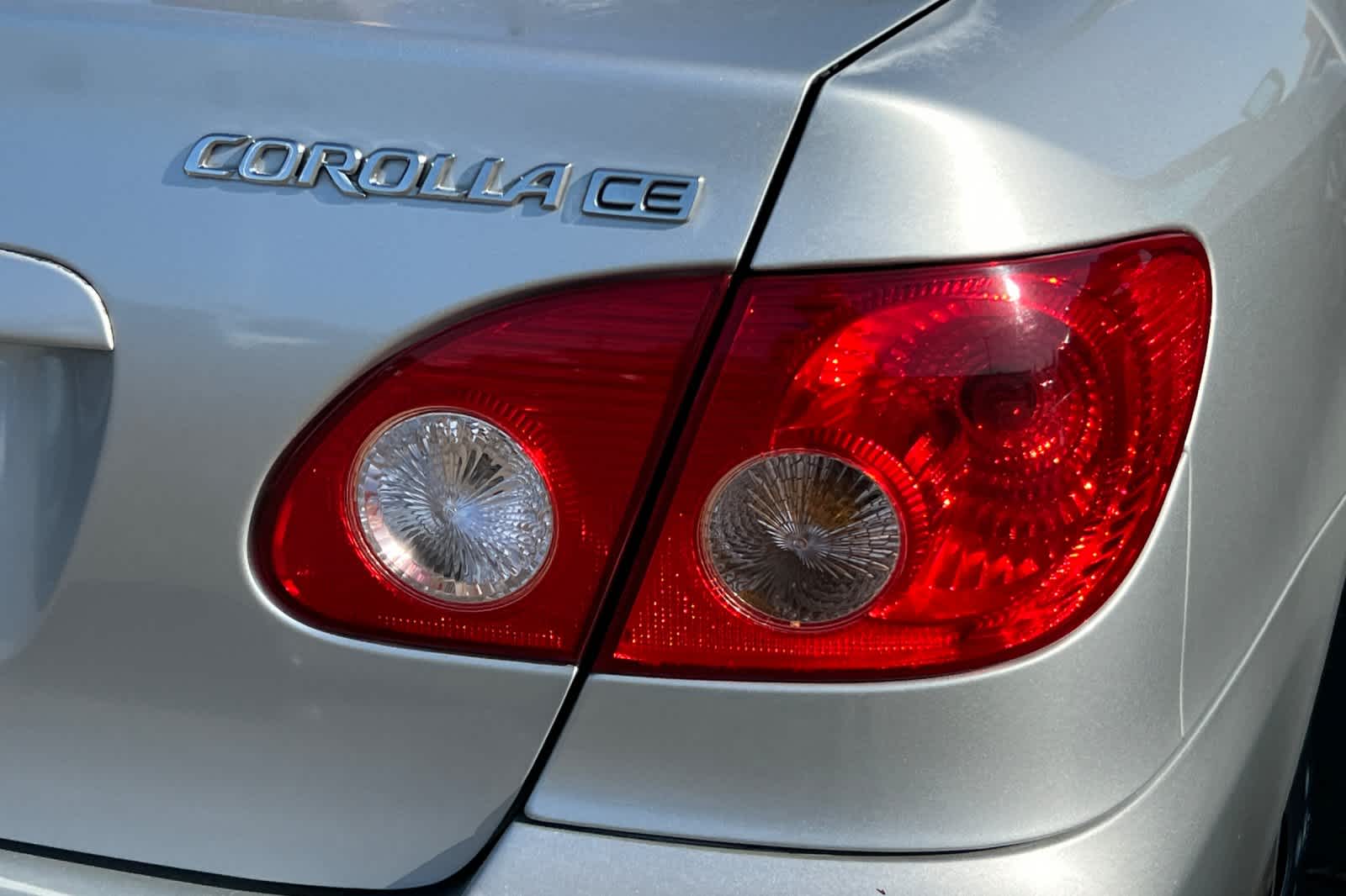 Thumbnail: 2005 Toyota Corolla - 17