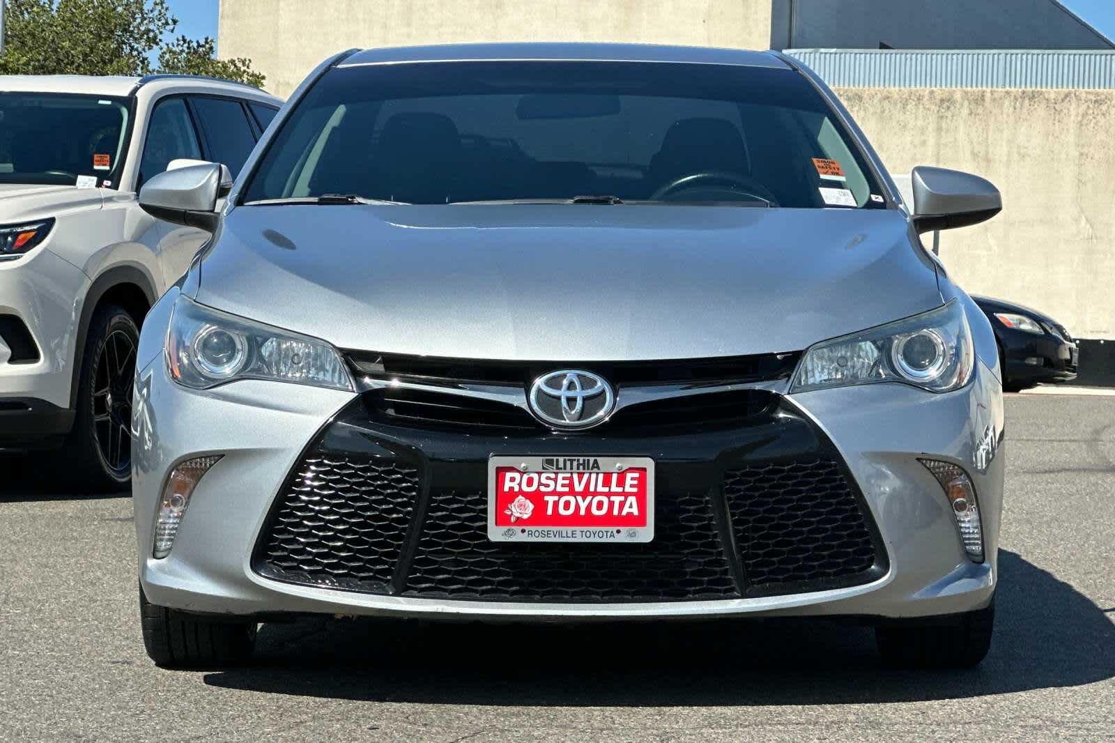 Thumbnail: 2015 Toyota Camry - 10