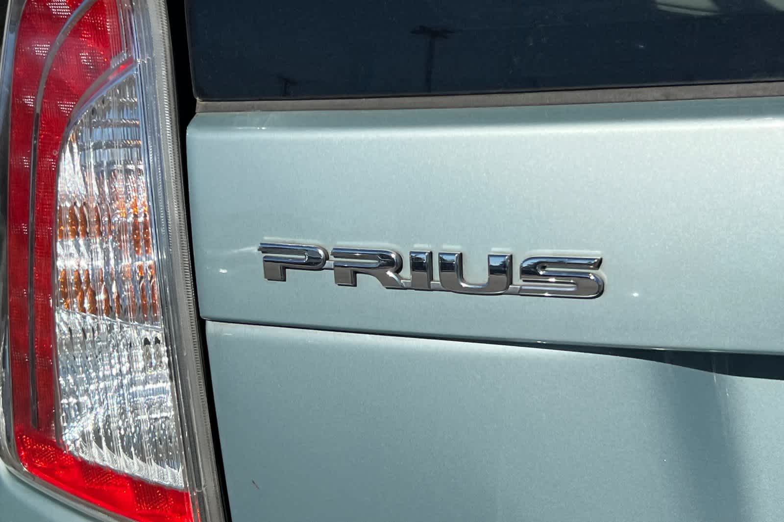 Thumbnail: 2015 Toyota Prius - 21