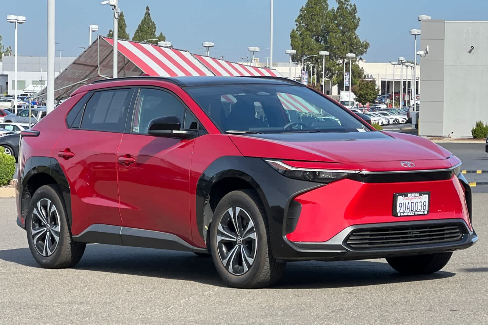Thumbnail: 2025 Toyota bZ4X - 5