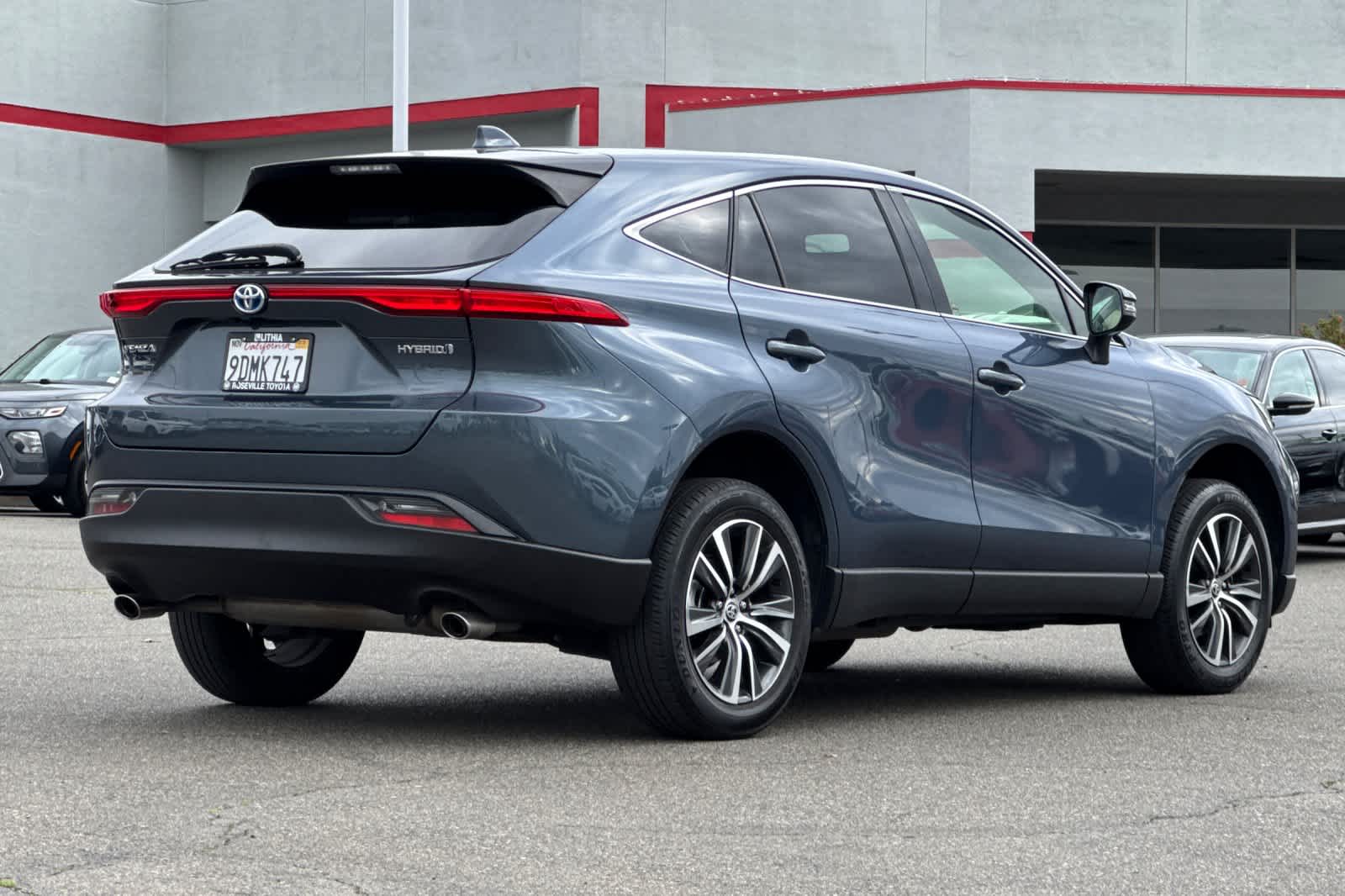 Thumbnail: 2022 Toyota Venza - 2