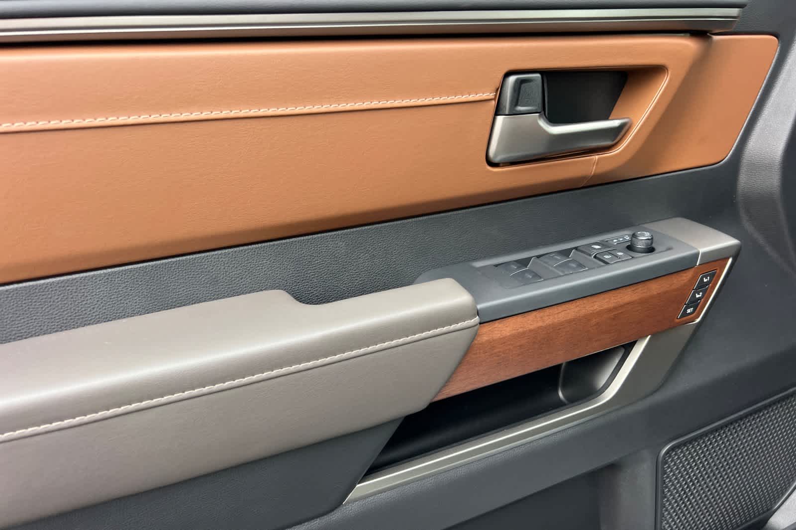 Thumbnail: 2026 Toyota Tundra - 12