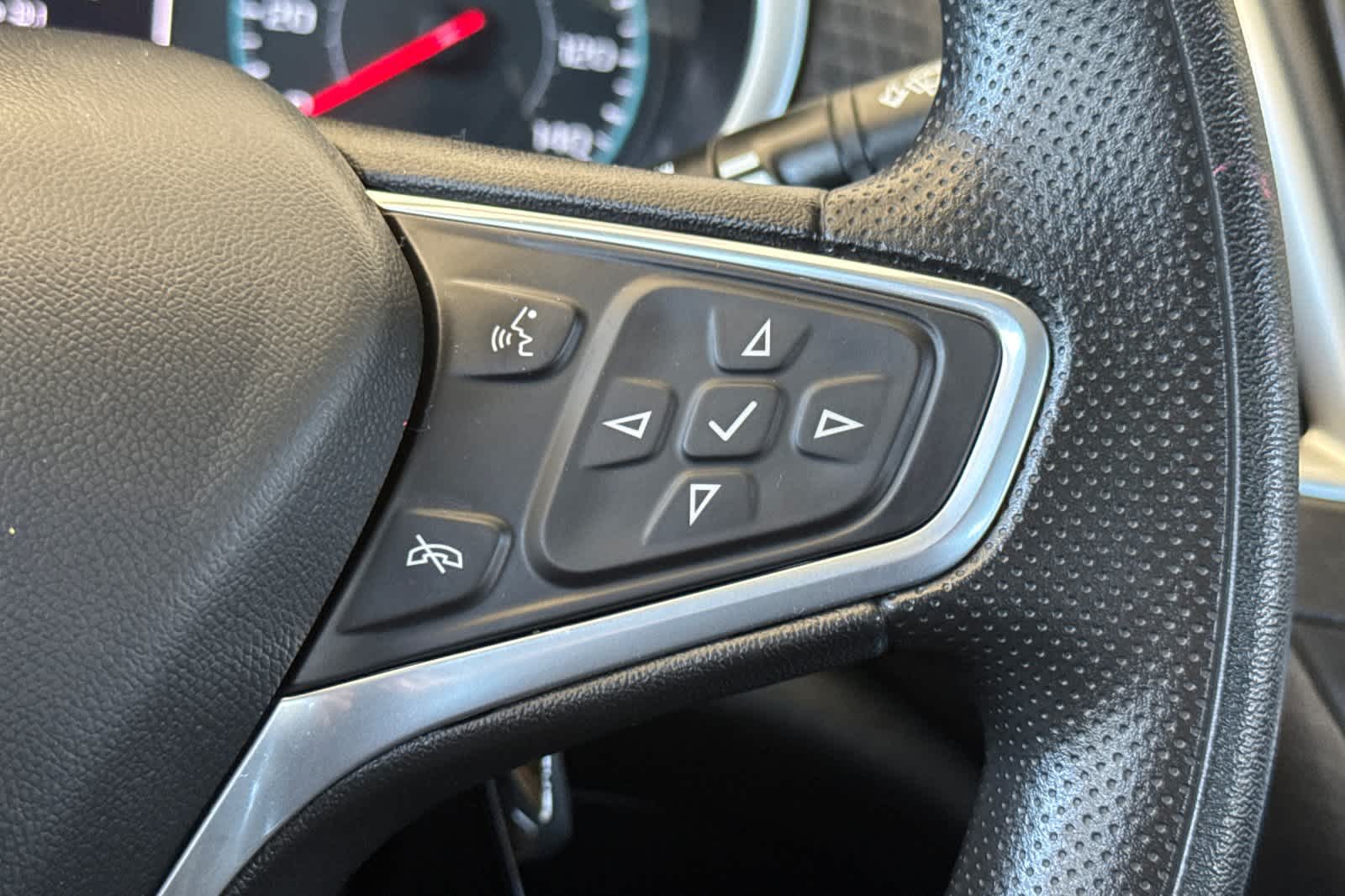 Thumbnail: 2023 Chevrolet Malibu - 26