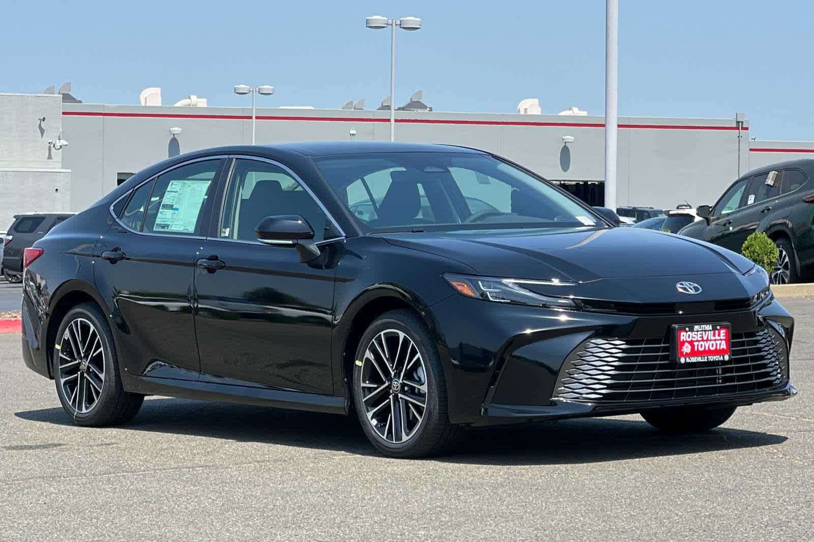 2025 Toyota Camry XLE 9