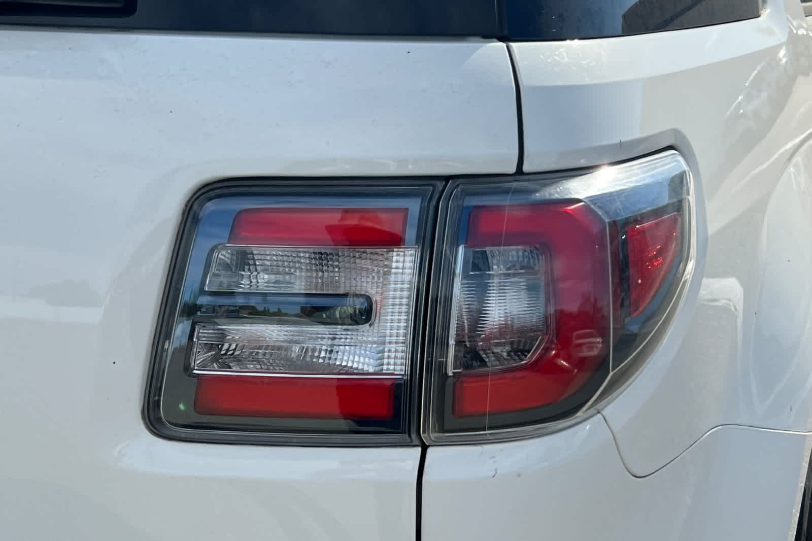 Thumbnail: 2015 GMC Acadia - 17