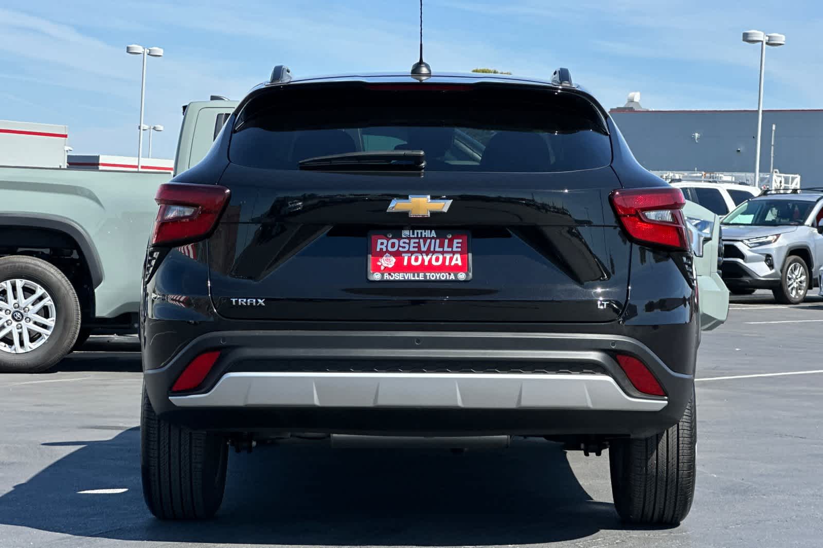 Thumbnail: 2024 Chevrolet Trax - 8