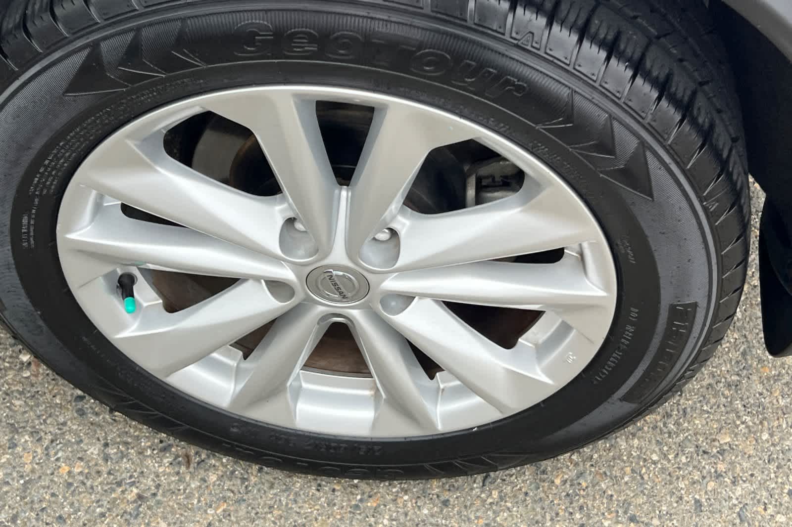 Thumbnail: 2017 Nissan Rogue Sport - 18