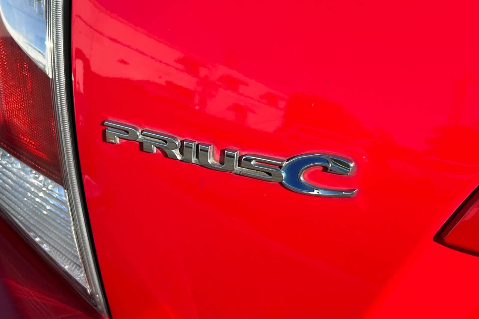 Thumbnail: 2015 Toyota Prius c - 7