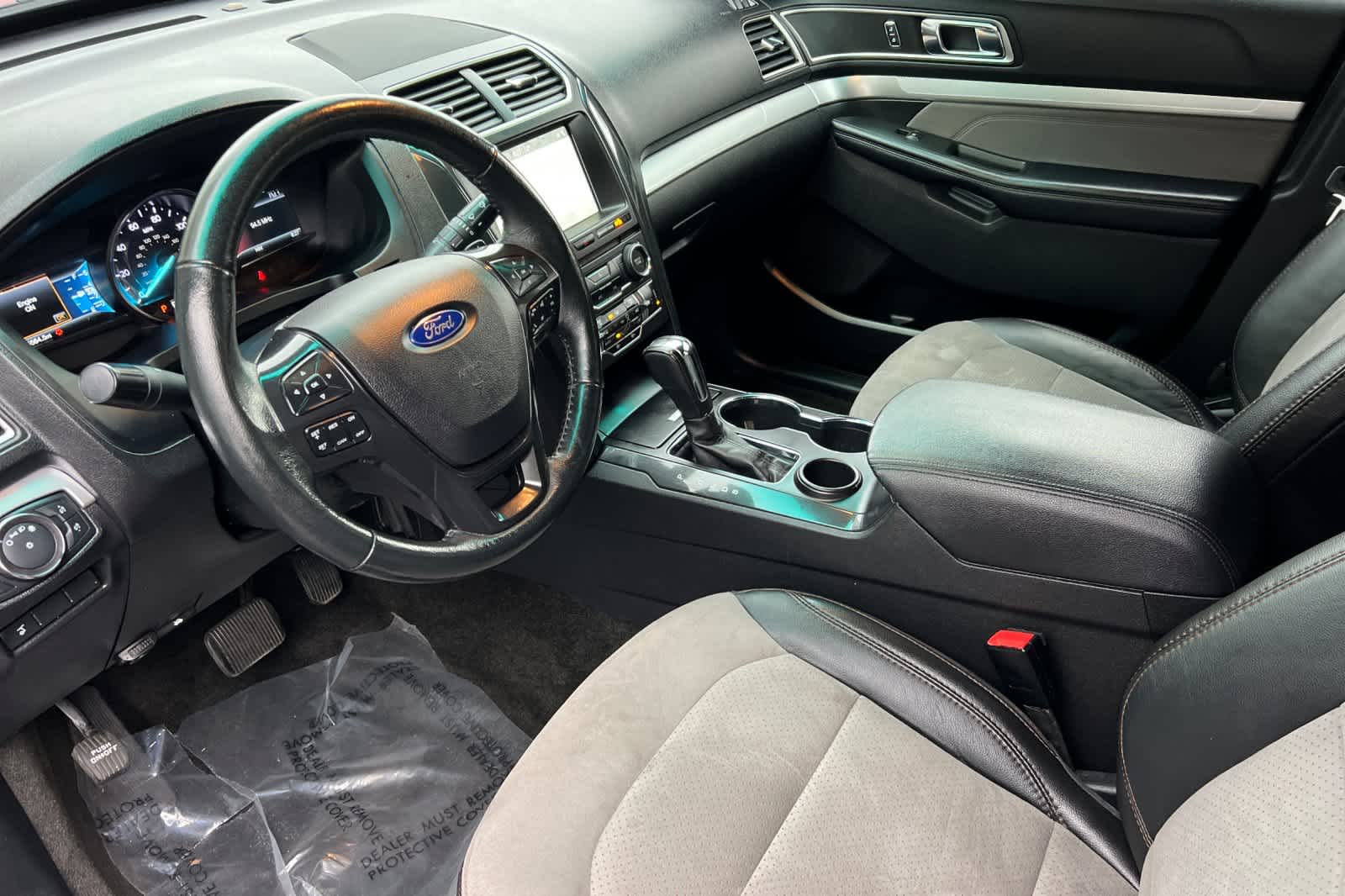 Thumbnail: 2017 Ford Explorer - 11